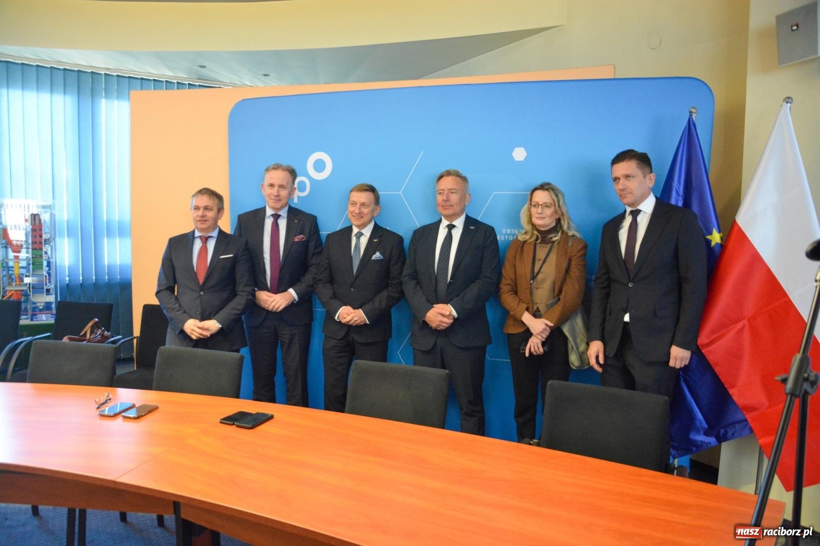 Zdjęcie w galerii na portalu naszraciborz.pl: Historyczny zwrot w Raciborzu: dawne Rafako staje się bastionem obronnym RP [FOTO i WIDEO] wiadomości z regionu