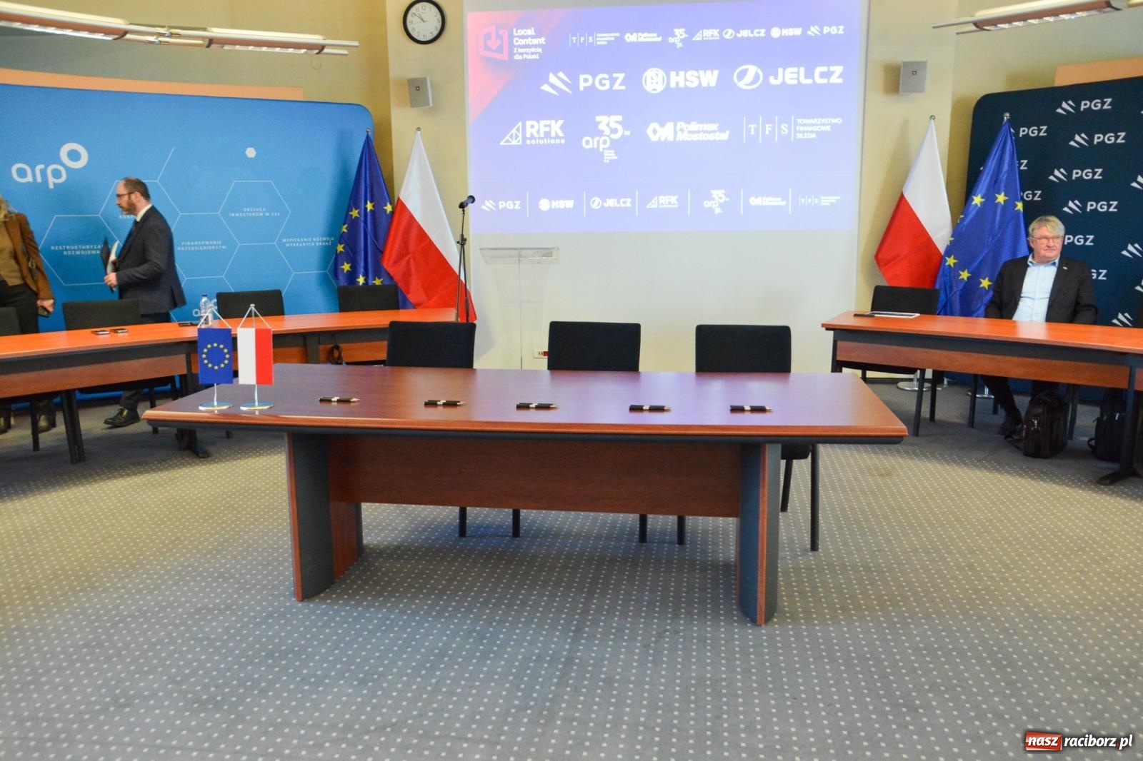 Zdjęcie w galerii na portalu naszraciborz.pl: Historyczny zwrot w Raciborzu: dawne Rafako staje się bastionem obronnym RP [FOTO i WIDEO] wiadomości z regionu