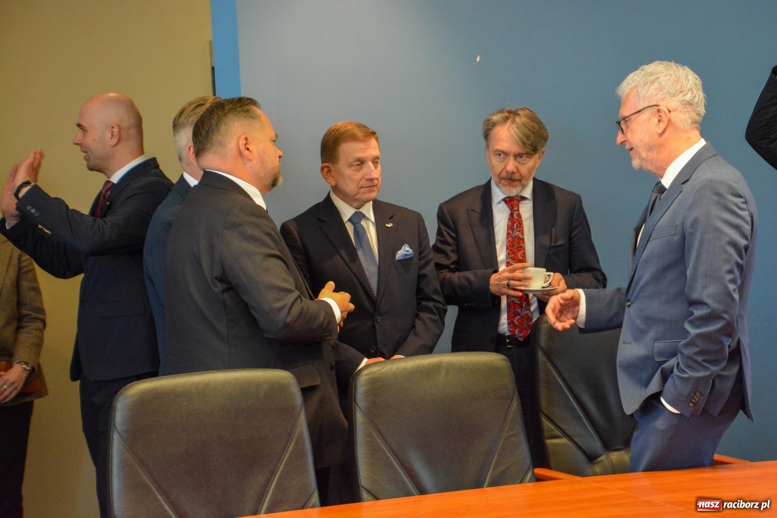 Zdjęcie w galerii na portalu naszraciborz.pl: Historyczny zwrot w Raciborzu: dawne Rafako staje się bastionem obronnym RP [FOTO i WIDEO] wiadomości z regionu