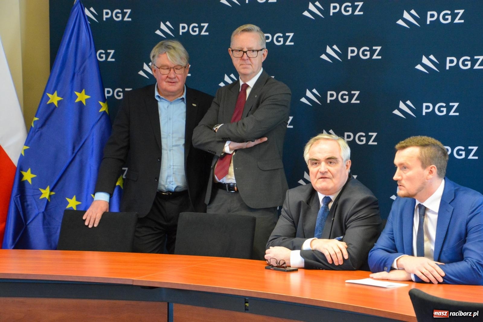 Zdjęcie w galerii na portalu naszraciborz.pl: Historyczny zwrot w Raciborzu: dawne Rafako staje się bastionem obronnym RP [FOTO i WIDEO] wiadomości z regionu