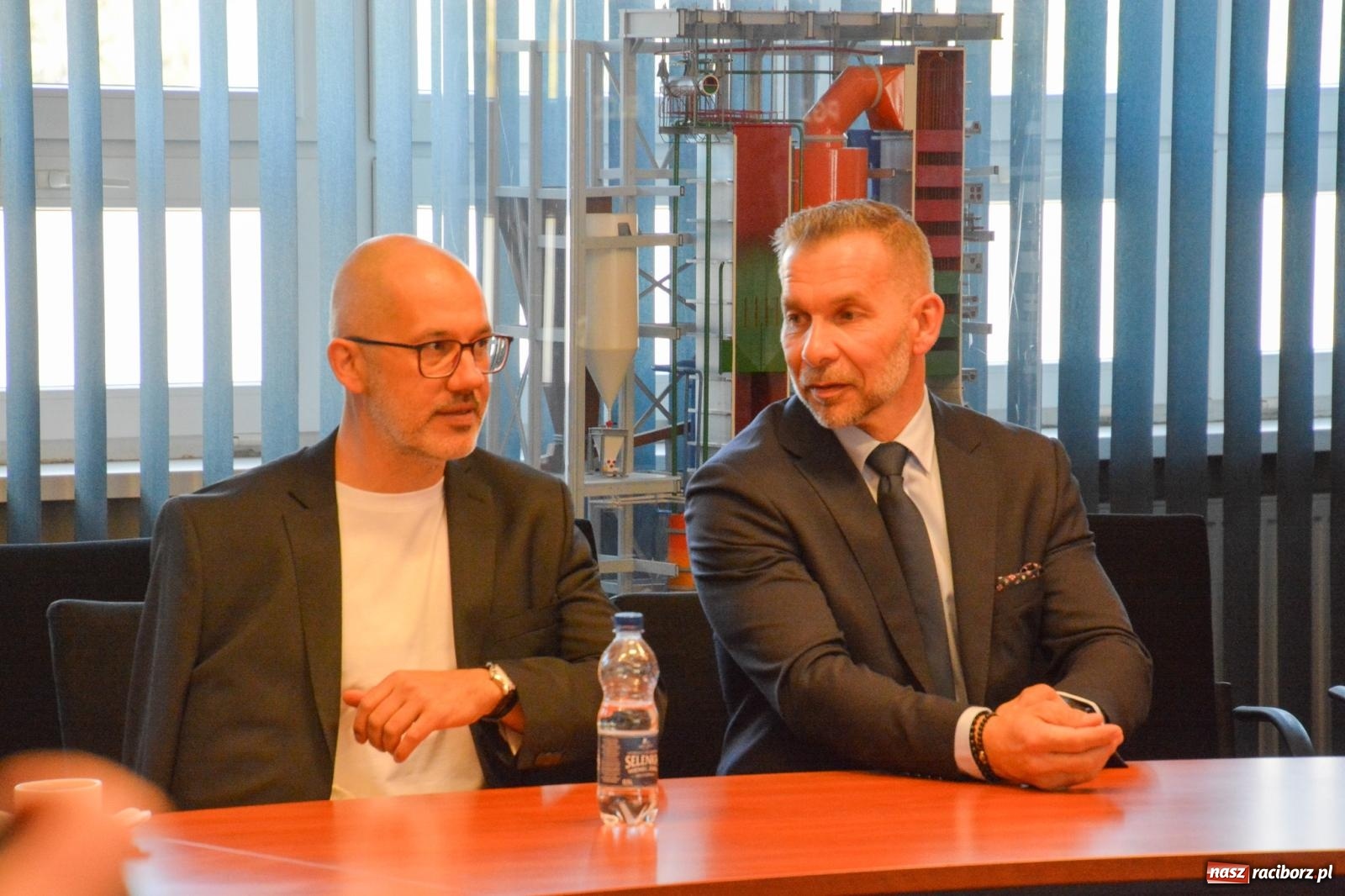 Zdjęcie w galerii na portalu naszraciborz.pl: Historyczny zwrot w Raciborzu: dawne Rafako staje się bastionem obronnym RP [FOTO i WIDEO] wiadomości z regionu