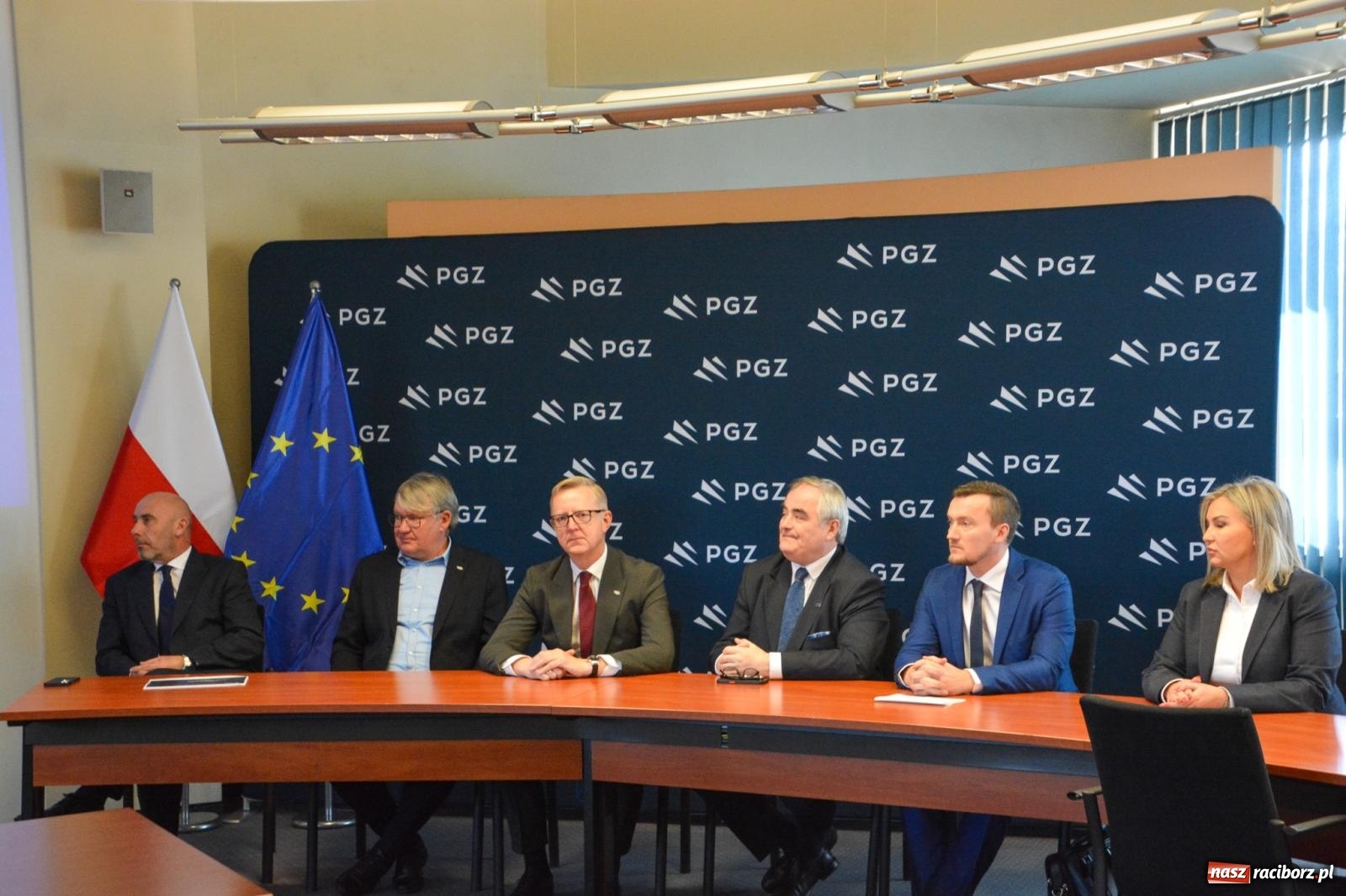 Zdjęcie w galerii na portalu naszraciborz.pl: Historyczny zwrot w Raciborzu: dawne Rafako staje się bastionem obronnym RP [FOTO i WIDEO] wiadomości z regionu