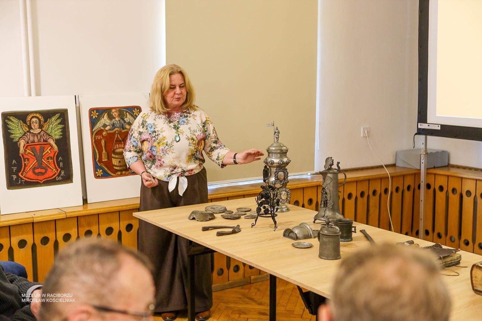 Zdjęcie w galerii na portalu naszraciborz.pl: Czwartkowe muzealne spotkania z zabytkami o tradycjach cechowych Raciborza wiadomości z regionu