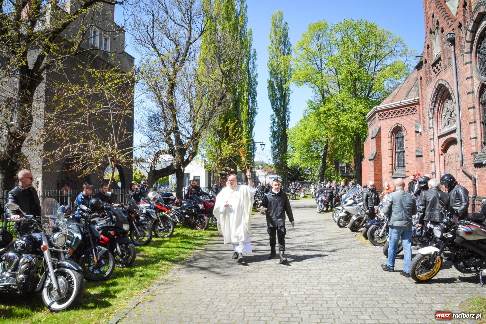 Zdjęcie w galerii na portalu naszraciborz.pl: Rozpoczęcie sezonu motocyklowego w Raciborzu [FOTO i WIDEO] wiadomości z regionu