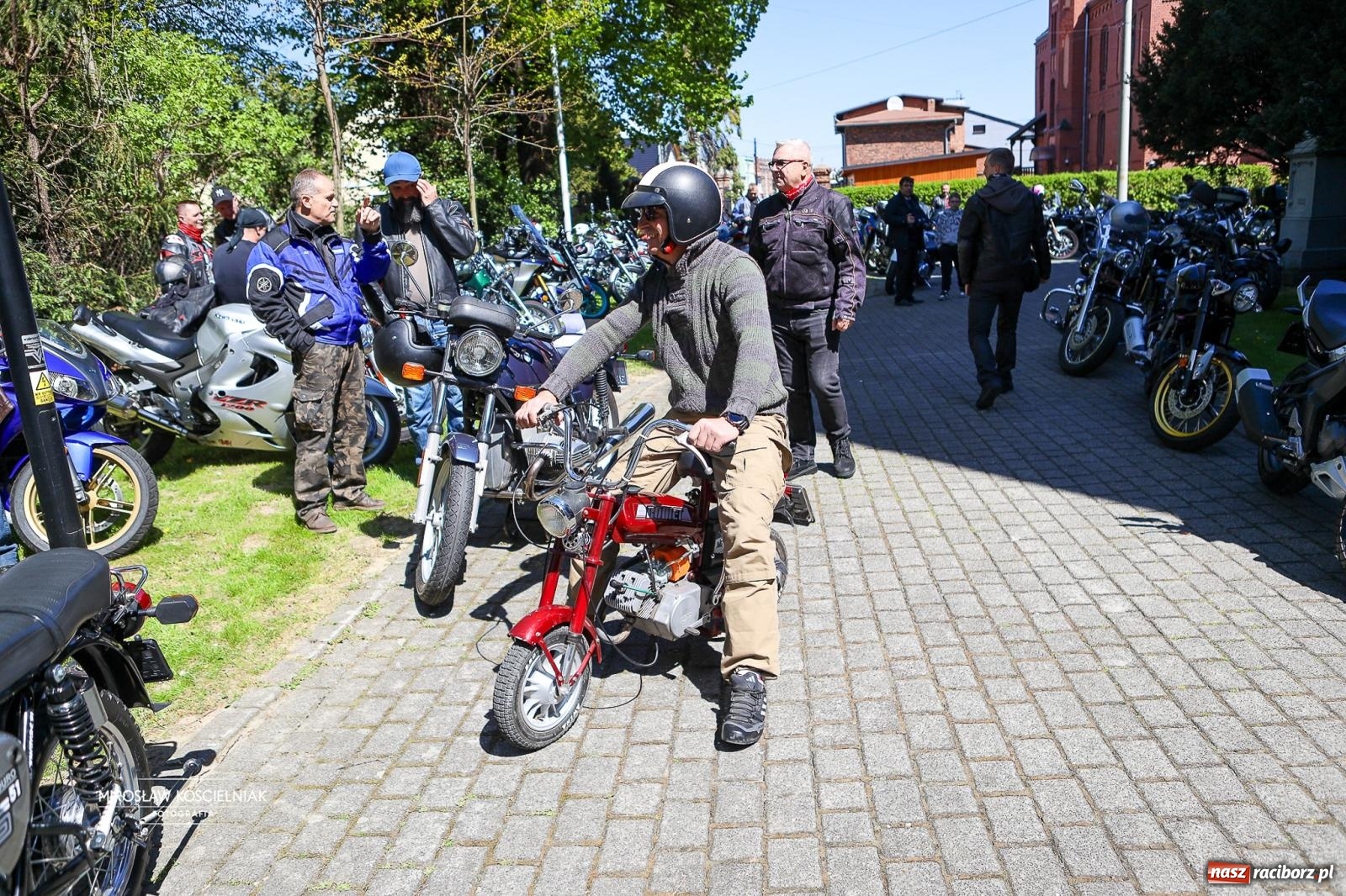 Zdjęcie w galerii na portalu naszraciborz.pl: Rozpoczęcie sezonu motocyklowego w Raciborzu [FOTO i WIDEO] wiadomości z regionu