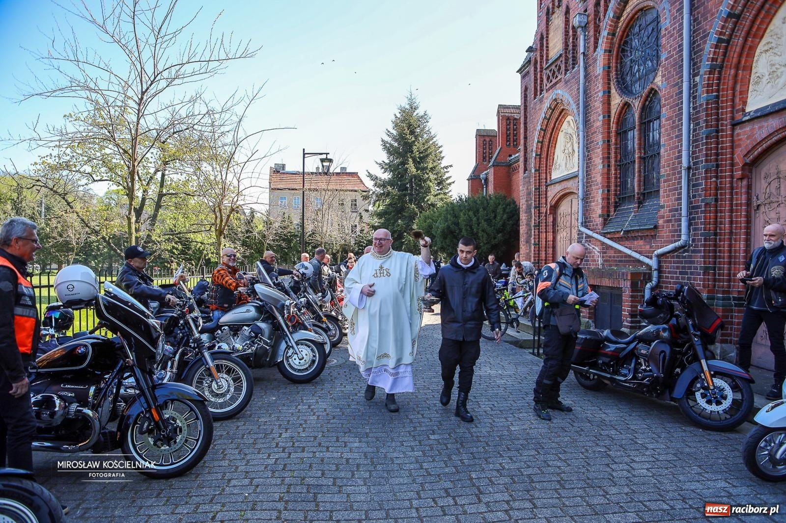 Zdjęcie w galerii na portalu naszraciborz.pl: Rozpoczęcie sezonu motocyklowego w Raciborzu [FOTO i WIDEO] wiadomości z regionu