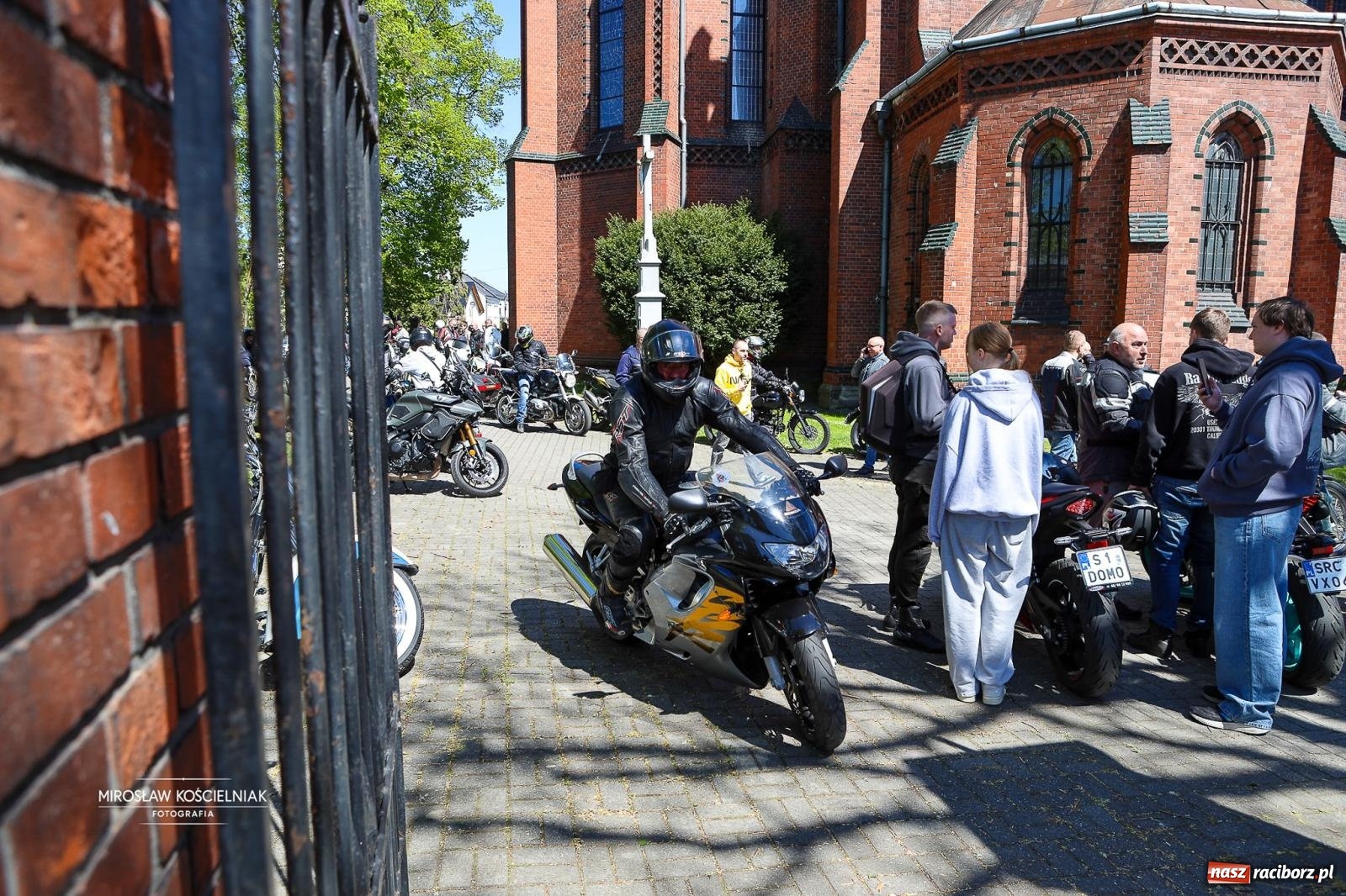 Zdjęcie w galerii na portalu naszraciborz.pl: Rozpoczęcie sezonu motocyklowego w Raciborzu [FOTO i WIDEO] wiadomości z regionu