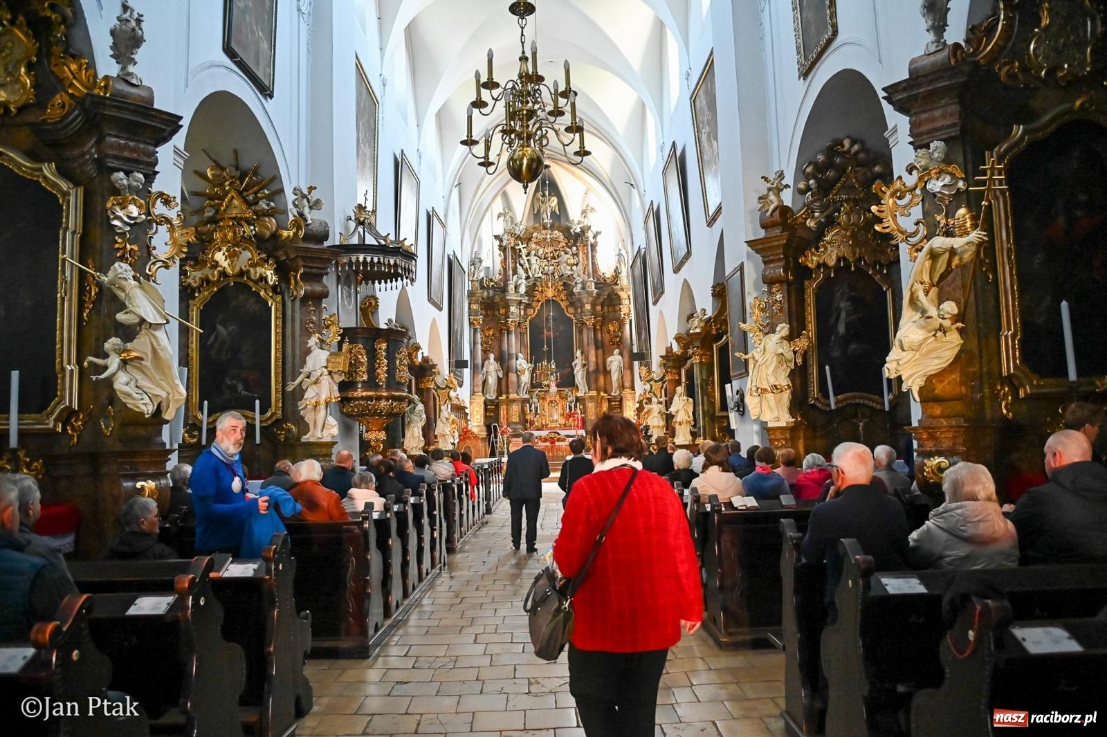 Zdjęcie w galerii na portalu naszraciborz.pl: Diecezjalne Święto Rodziny i XIII Jarmark Cysterski w Jemielnicy [FOTO] wiadomości z regionu