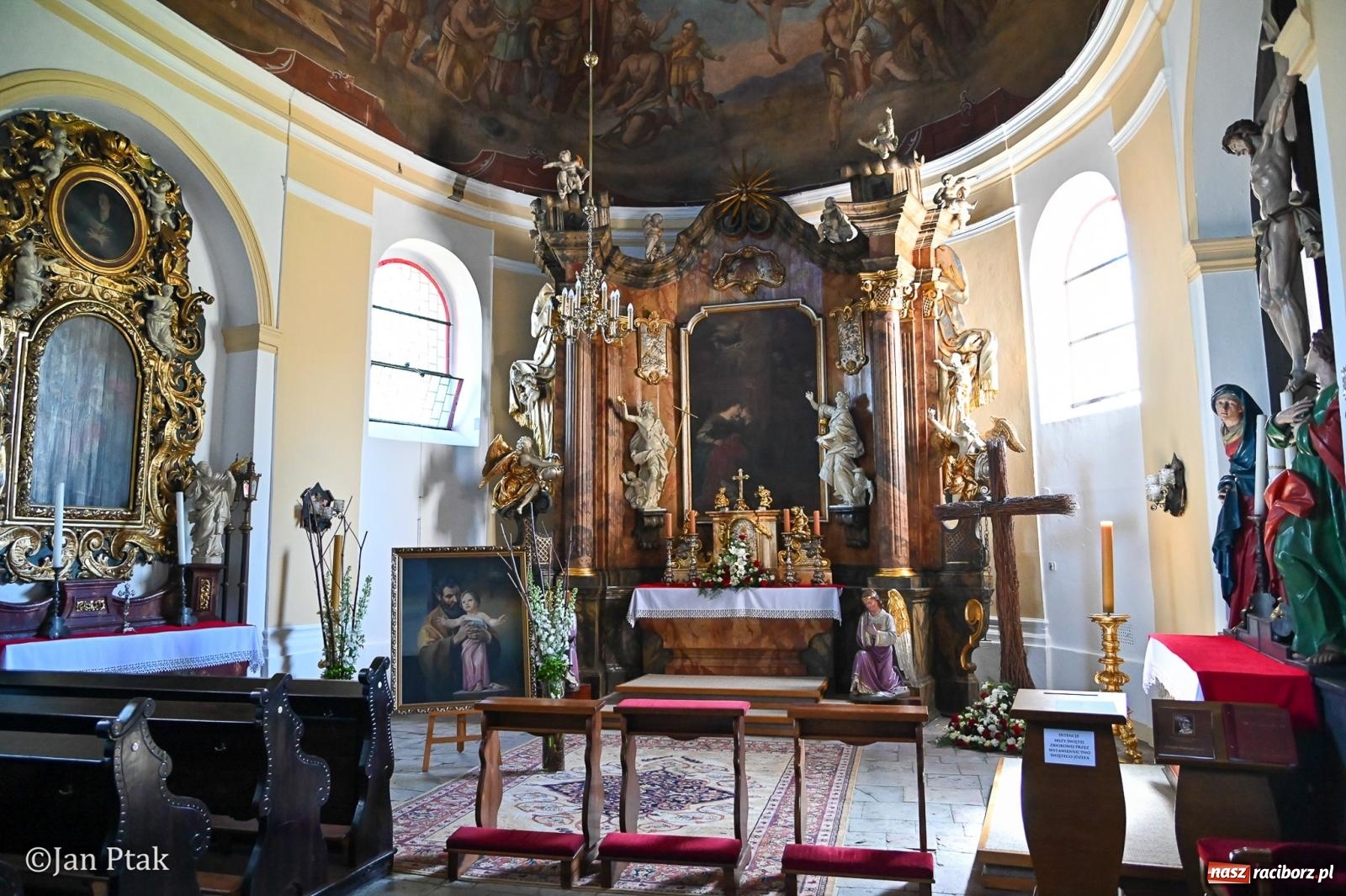 Zdjęcie w galerii na portalu naszraciborz.pl: Diecezjalne Święto Rodziny i XIII Jarmark Cysterski w Jemielnicy [FOTO] wiadomości z regionu