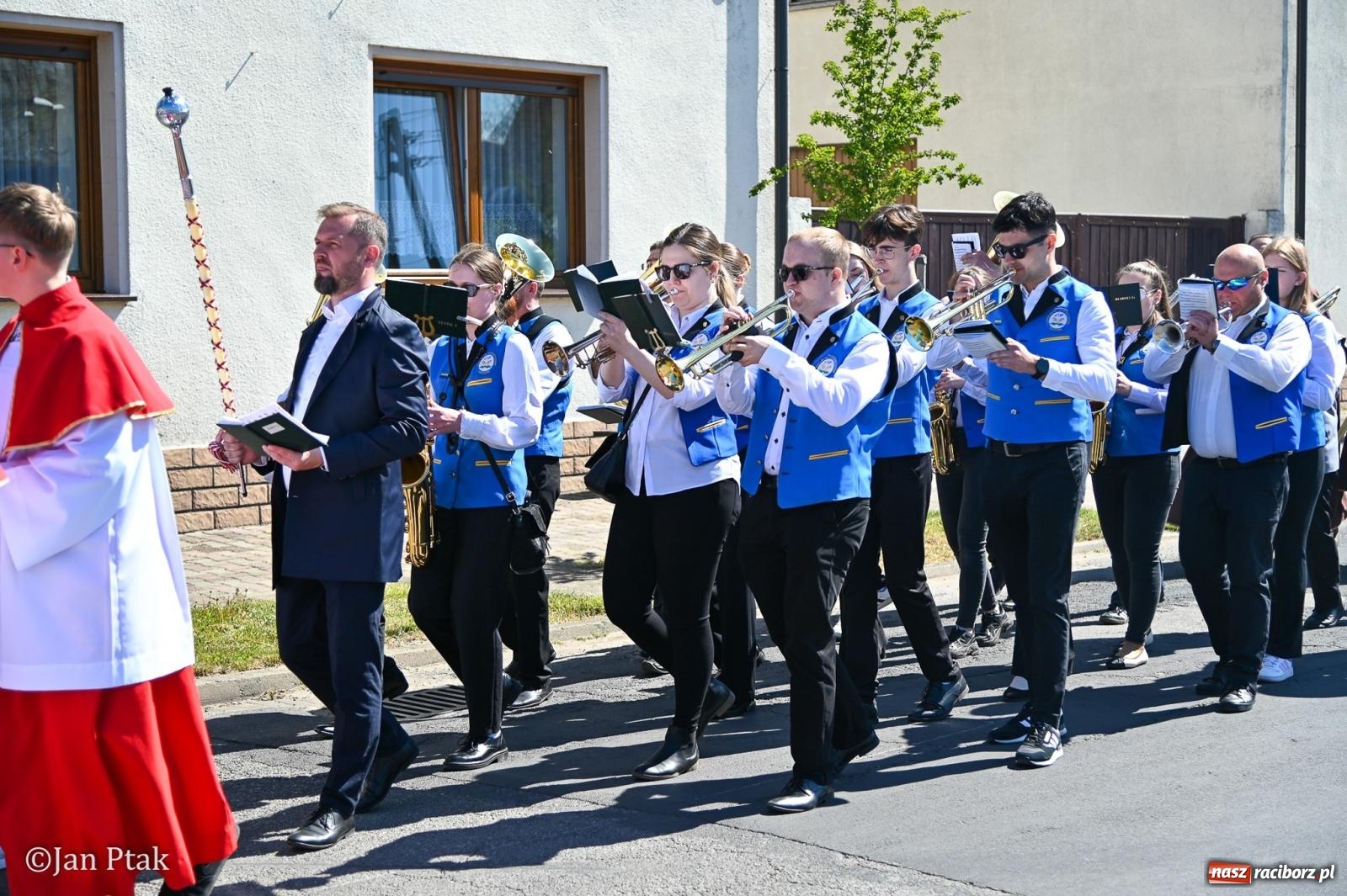 Zdjęcie w galerii na portalu naszraciborz.pl: Diecezjalne Święto Rodziny i XIII Jarmark Cysterski w Jemielnicy [FOTO] wiadomości z regionu