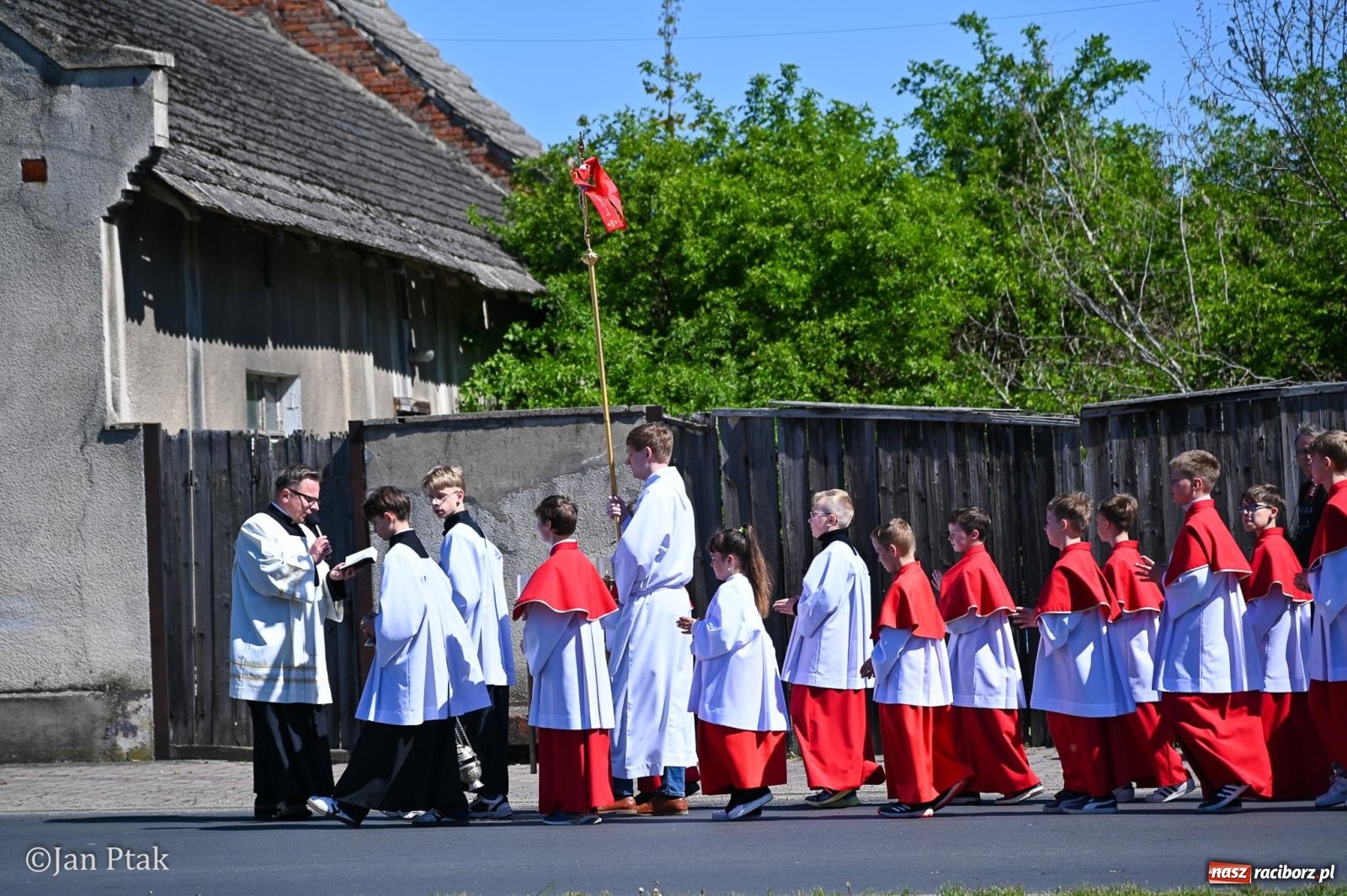 Zdjęcie w galerii na portalu naszraciborz.pl: Diecezjalne Święto Rodziny i XIII Jarmark Cysterski w Jemielnicy [FOTO] wiadomości z regionu