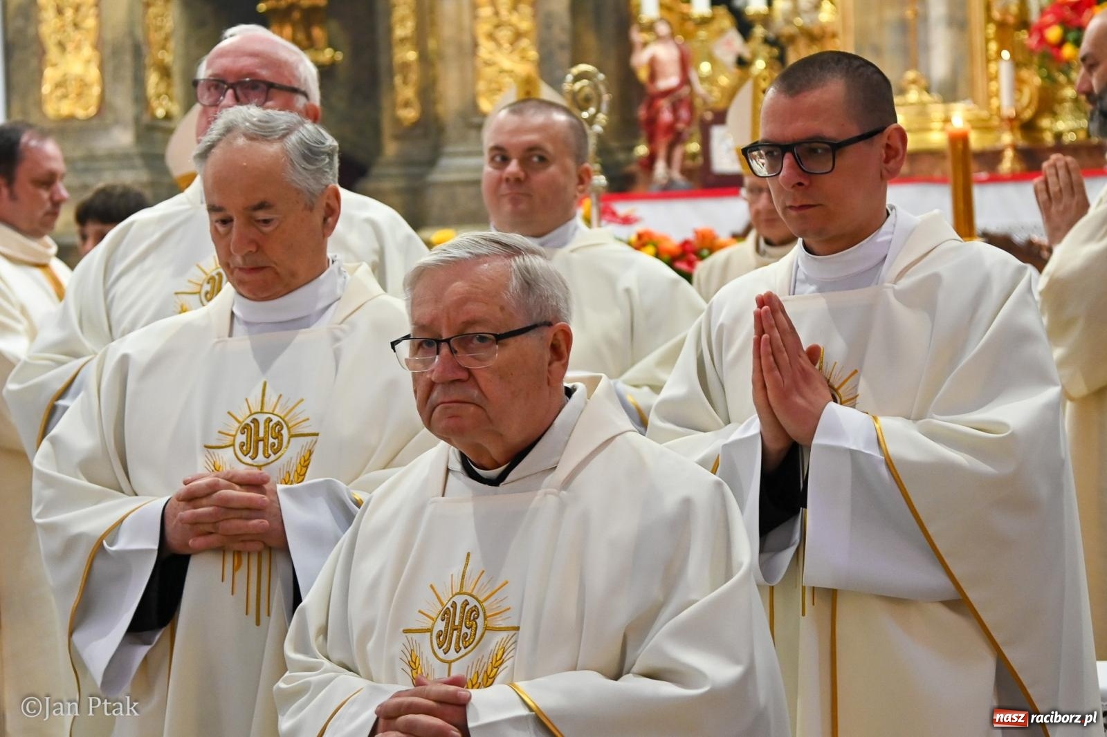 Zdjęcie w galerii na portalu naszraciborz.pl: Diecezjalne Święto Rodziny i XIII Jarmark Cysterski w Jemielnicy [FOTO] wiadomości z regionu