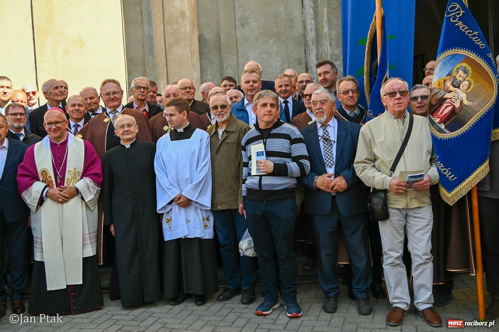 Zdjęcie w galerii na portalu naszraciborz.pl: Diecezjalne Święto Rodziny i XIII Jarmark Cysterski w Jemielnicy [FOTO] wiadomości z regionu