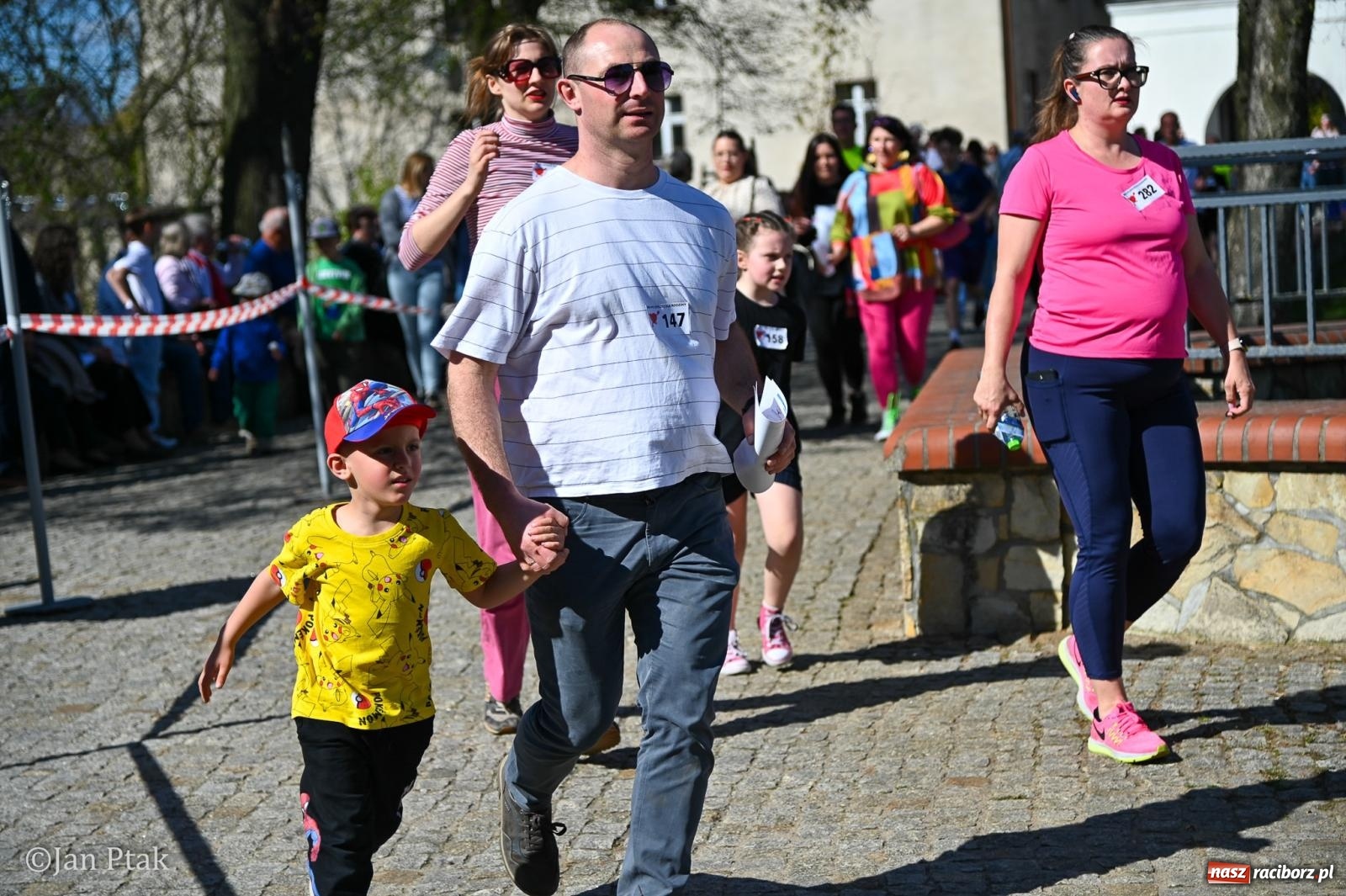 Zdjęcie w galerii na portalu naszraciborz.pl: Diecezjalne Święto Rodziny i XIII Jarmark Cysterski w Jemielnicy [FOTO] wiadomości z regionu
