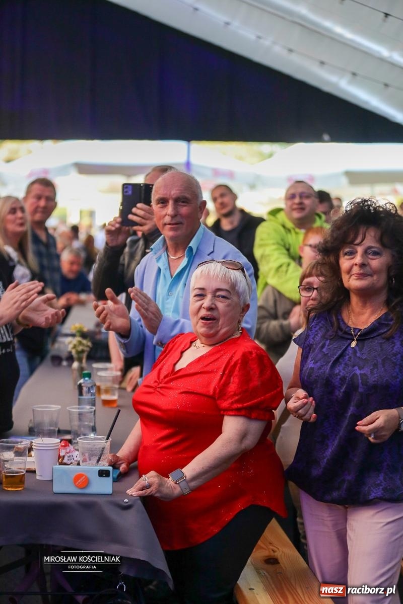 Zdjęcie w galerii na portalu naszraciborz.pl: Majówka Pokoleń w Szymocicach. Pierwszy dzień za nami, drugi przed uczestnikami [FOTO i WIDEO] wiadomości z regionu
