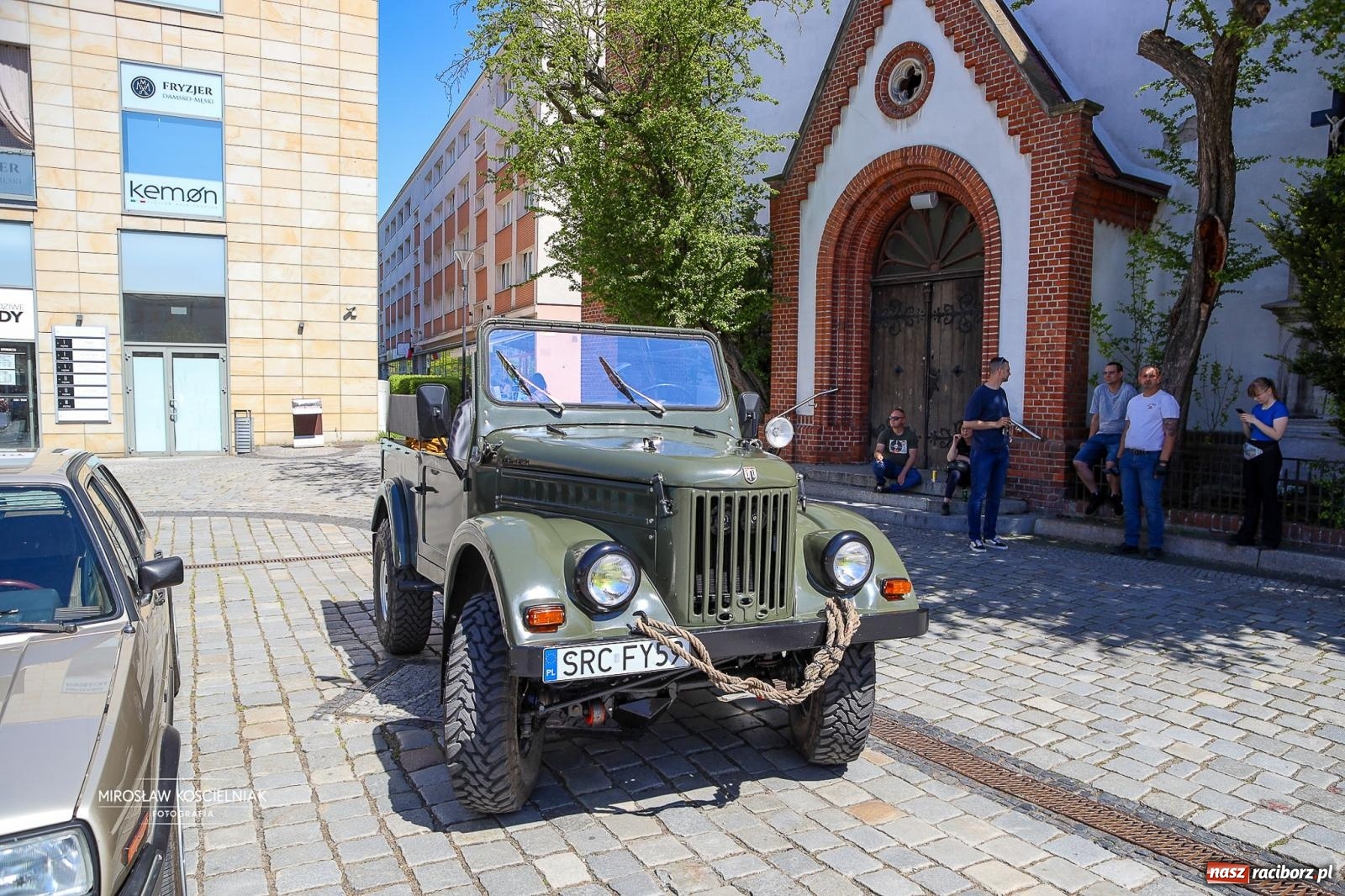 Zdjęcie w galerii na portalu naszraciborz.pl: Majówka Pokoleń w AquaBrax zawitała do Raciborza. Klasyki opanowały rynek wiadomości z regionu