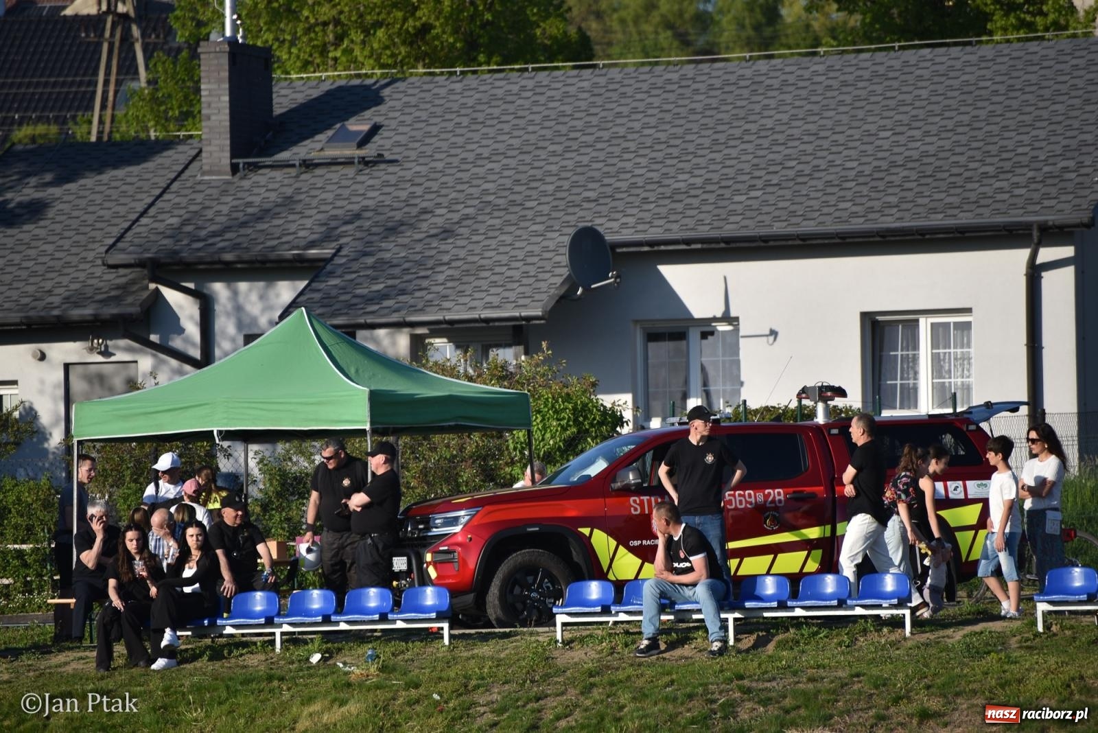 Zdjęcie w galerii na portalu naszraciborz.pl: B klasa: W Brzeziu stabilnie. Dwadzieścia jeden meczów z rzędu w plecy [FOTO] wiadomości z regionu
