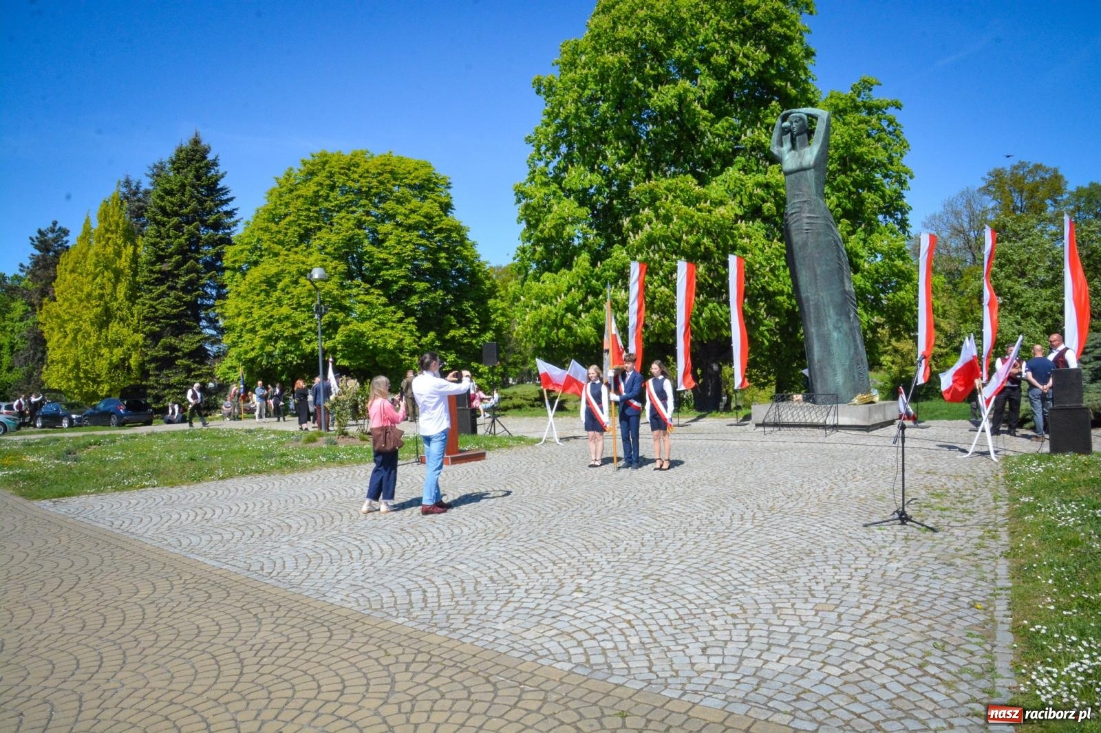 Zdjęcie w galerii na portalu naszraciborz.pl: Obchody Święta Narodowego Trzeciego Maja w Raciborzu [FOTO i WIDEO] wiadomości z regionu