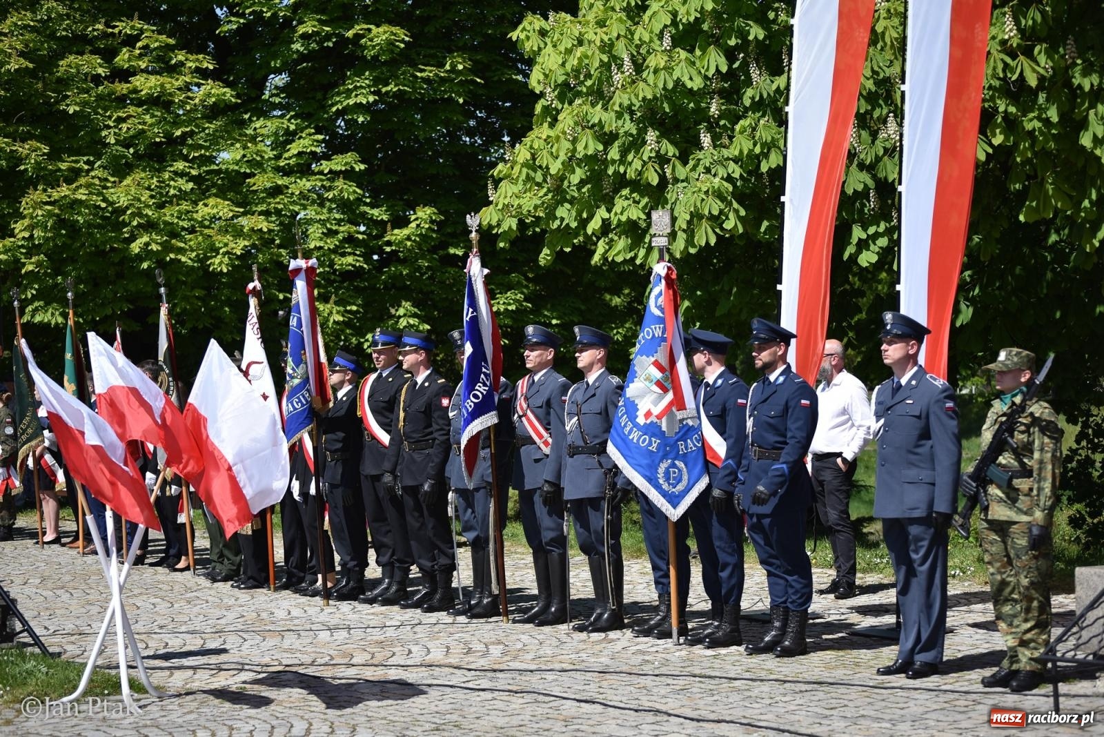 Zdjęcie w galerii na portalu naszraciborz.pl: Obchody Święta Narodowego Trzeciego Maja w Raciborzu [FOTO i WIDEO] wiadomości z regionu