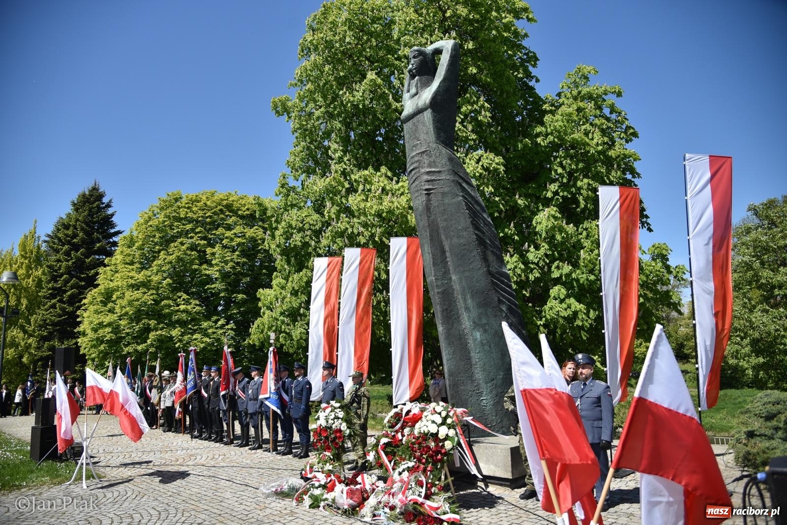 Zdjęcie w galerii na portalu naszraciborz.pl: Obchody Święta Narodowego Trzeciego Maja w Raciborzu [FOTO i WIDEO] wiadomości z regionu