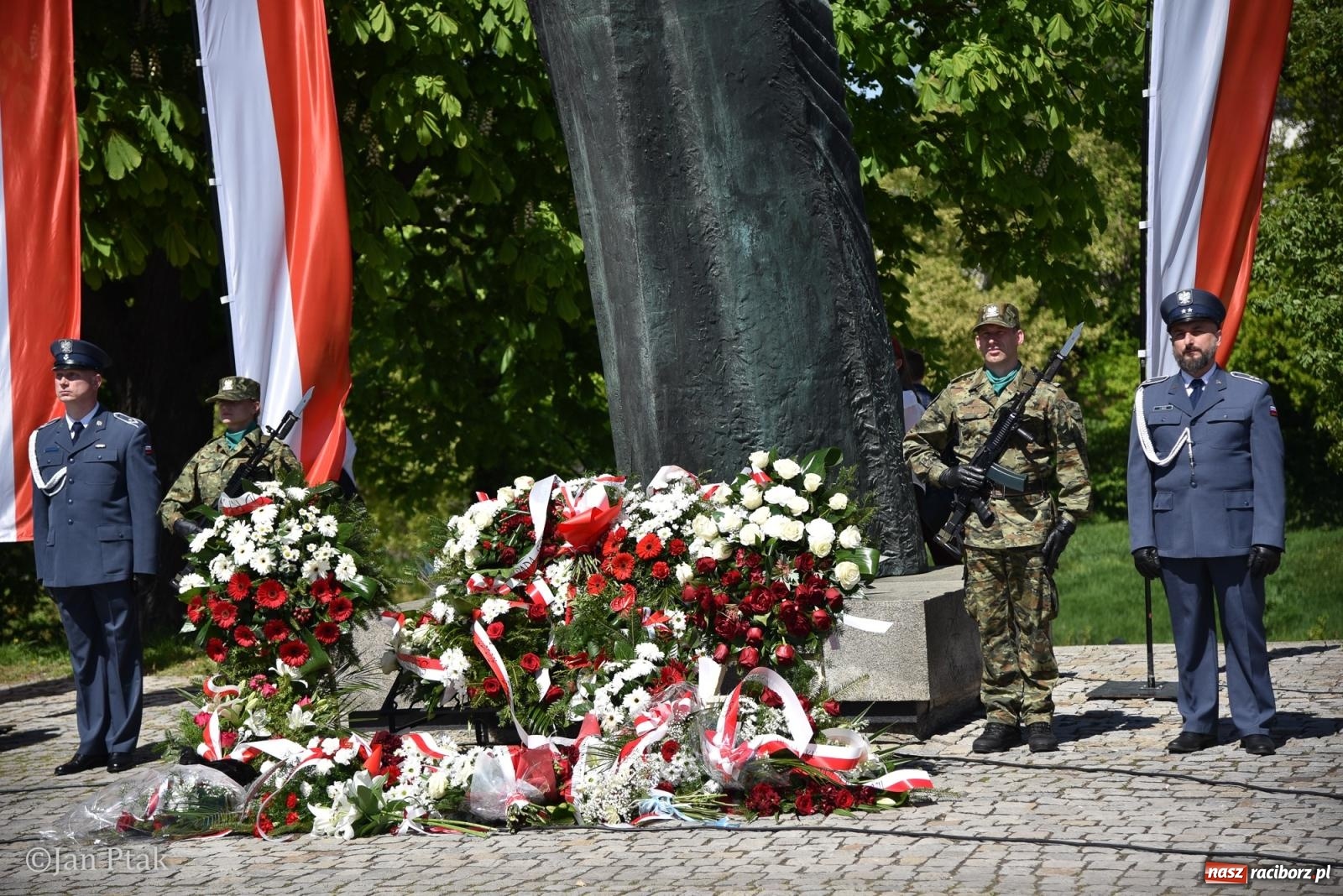 Zdjęcie w galerii na portalu naszraciborz.pl: Obchody Święta Narodowego Trzeciego Maja w Raciborzu [FOTO i WIDEO] wiadomości z regionu