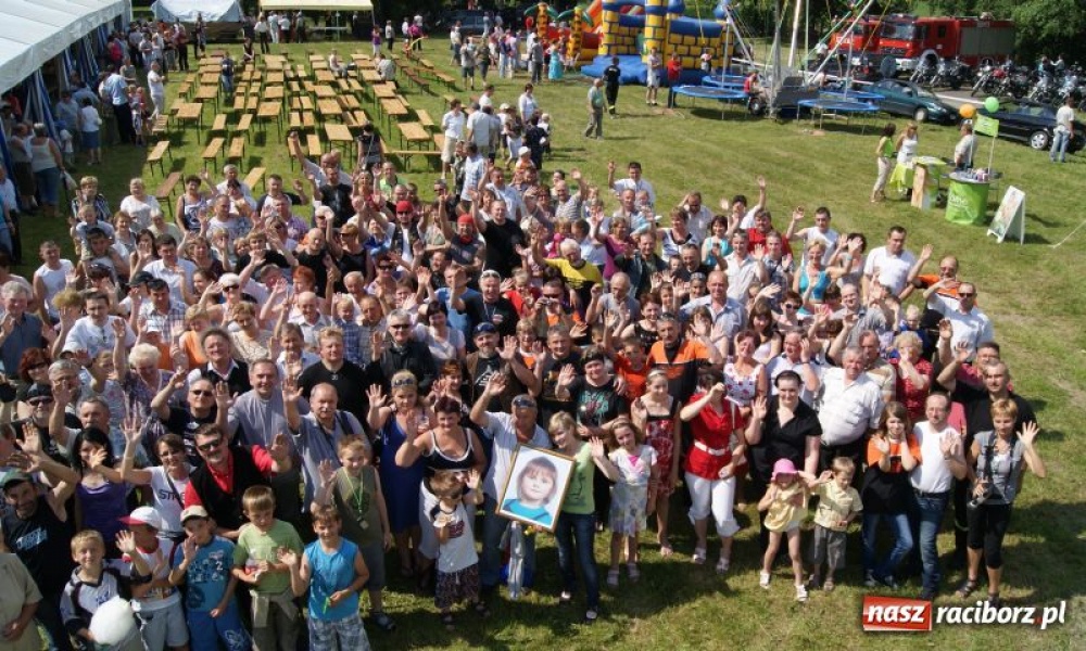 Zdjęcie w galerii na portalu naszraciborz.pl: W Modzurowie grali dla Paulinki wiadomości z regionu