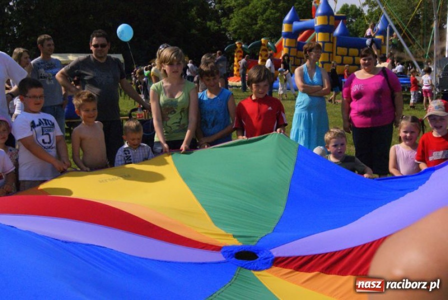 Zdjęcie w galerii na portalu naszraciborz.pl: W Modzurowie grali dla Paulinki wiadomości z regionu