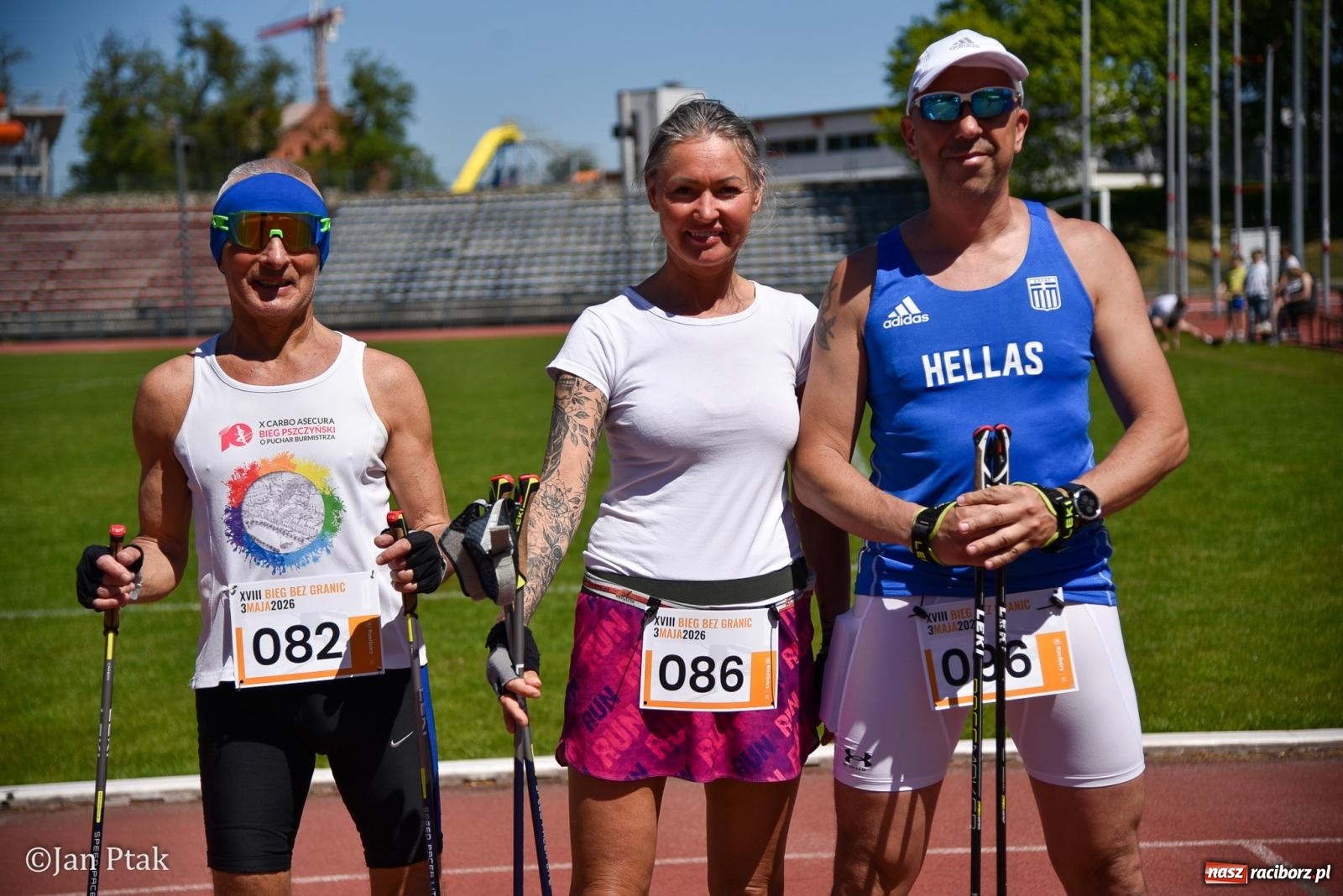 Zdjęcie w galerii na portalu naszraciborz.pl: Bieg bez granic na stadionie OSiR. Sportowe święto 3 maja w Raciborzu [FOTO] wiadomości z regionu