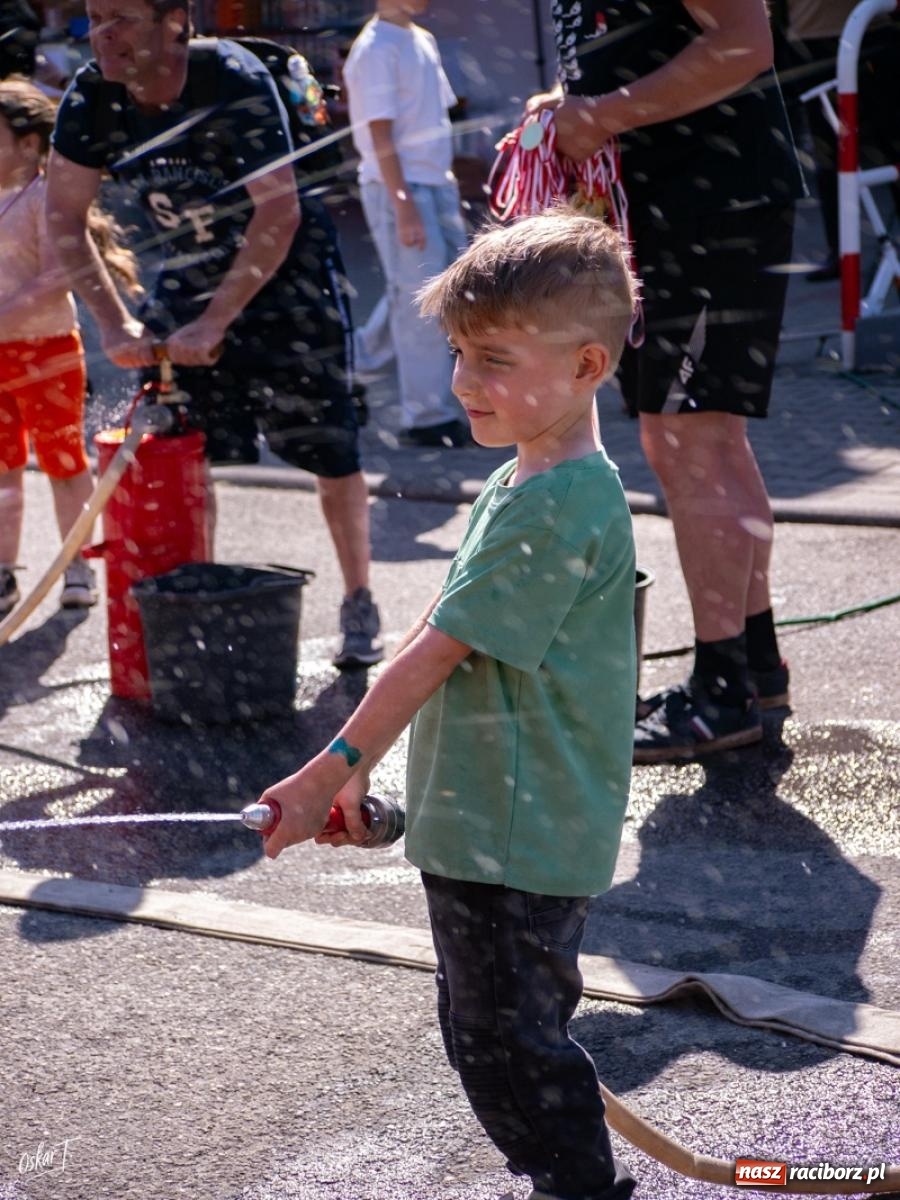 Zdjęcie w galerii na portalu naszraciborz.pl: Piknik z okazji Dnia Strażaka w Nędzy [FOTO] wiadomości z regionu