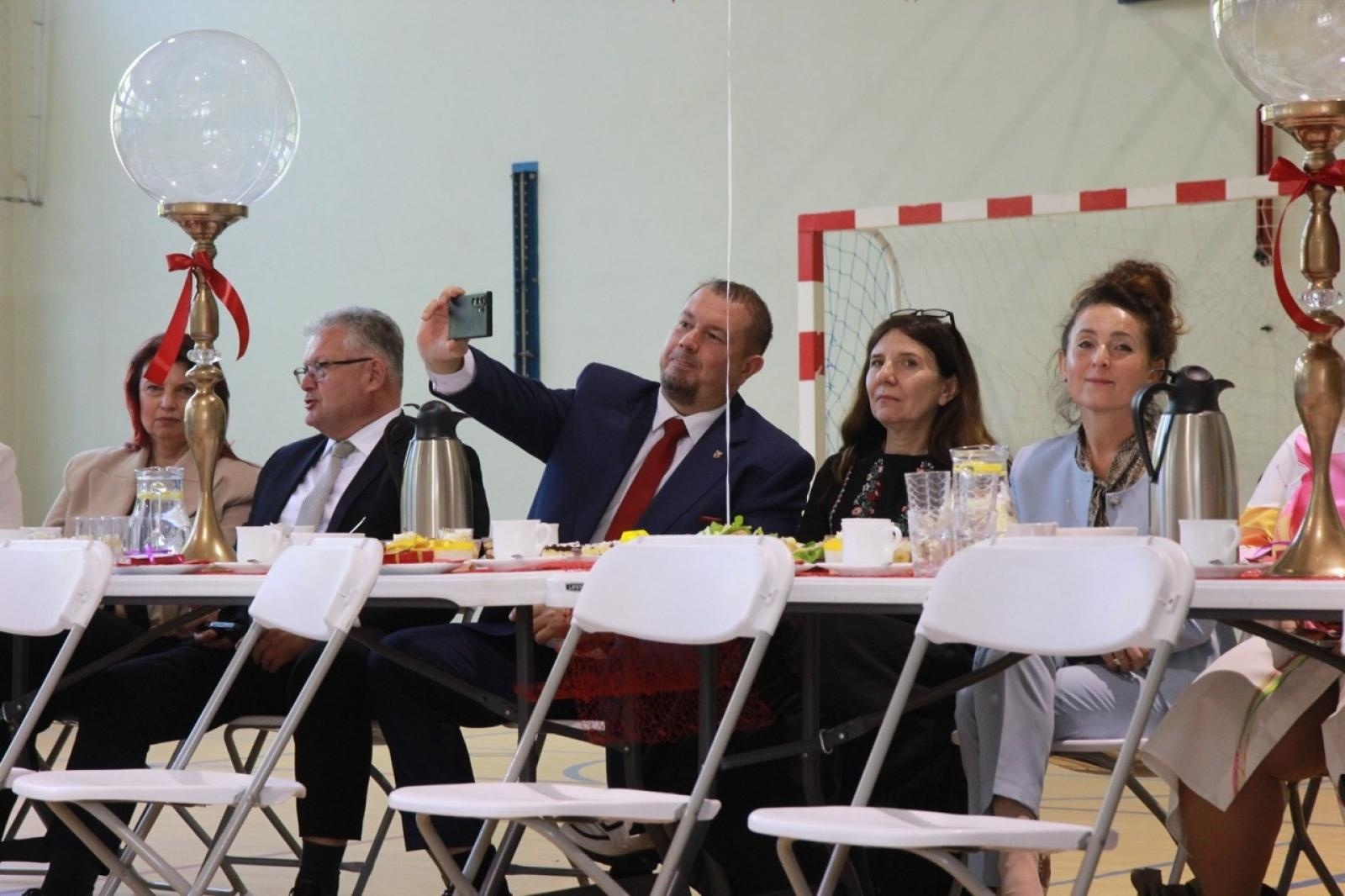 Zdjęcie w galerii na portalu naszraciborz.pl: IV Powiatowy Festiwal Taneczny Tańczące Przedszkolaki w Zabełkowie wiadomości z regionu