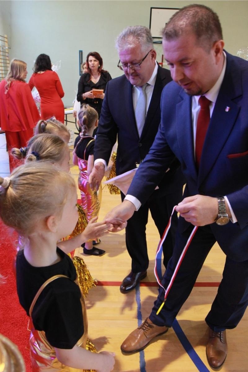 Zdjęcie w galerii na portalu naszraciborz.pl: IV Powiatowy Festiwal Taneczny Tańczące Przedszkolaki w Zabełkowie wiadomości z regionu