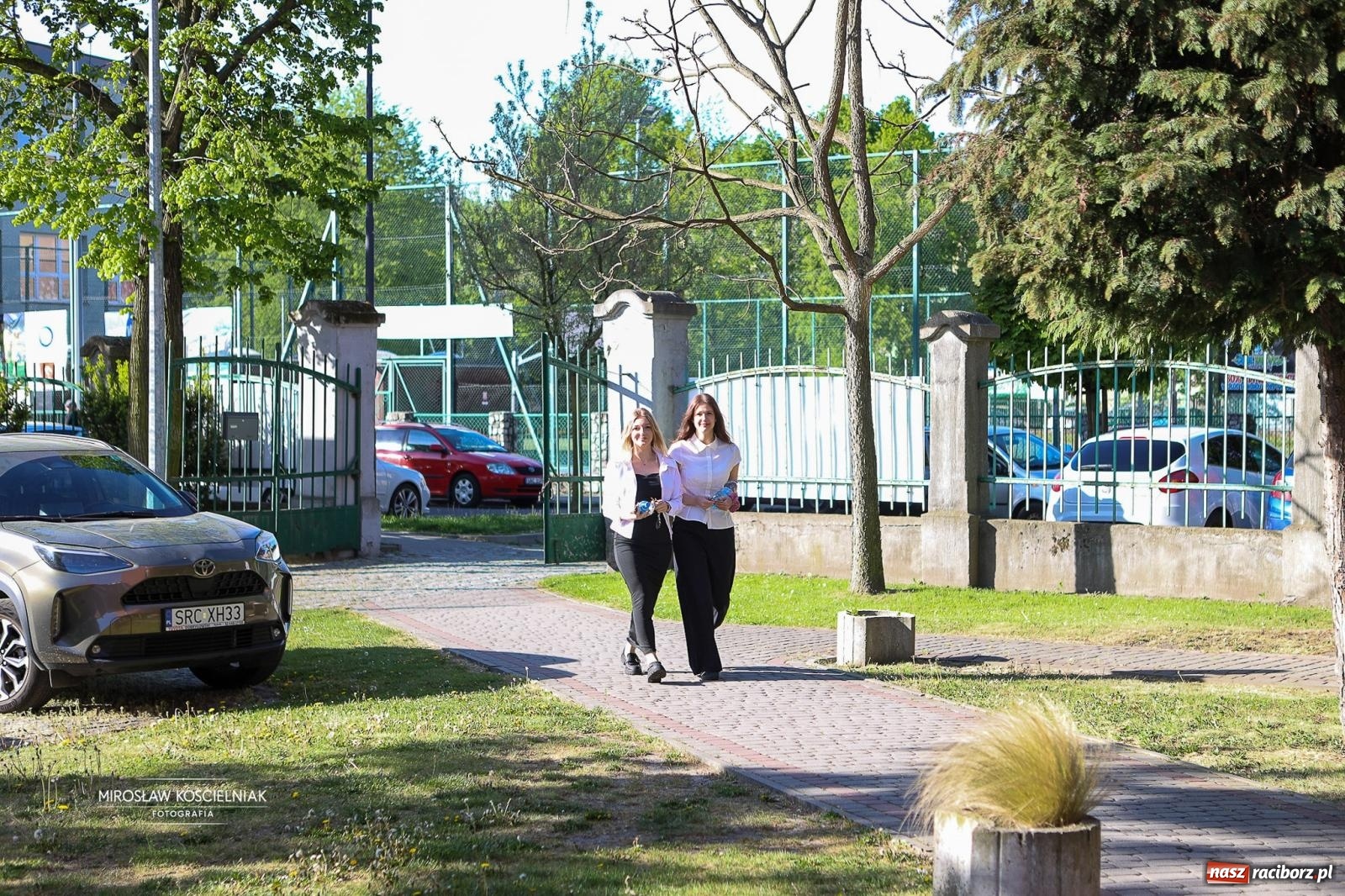 Zdjęcie w galerii na portalu naszraciborz.pl: Od studniówki do matury. Uczniowie ZSO nr 1 w Raciborzu rozpoczynają najważniejszy wiadomości z regionu