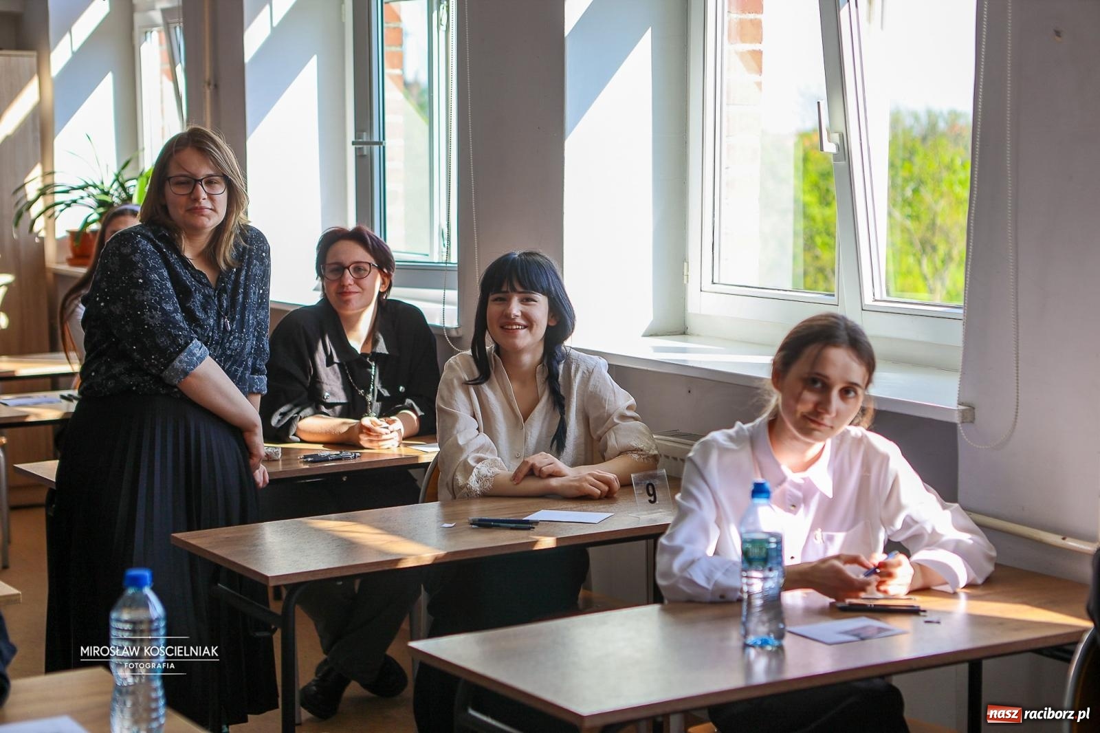 Zdjęcie w galerii na portalu naszraciborz.pl: Od studniówki do matury. Uczniowie ZSO nr 1 w Raciborzu rozpoczynają najważniejszy wiadomości z regionu