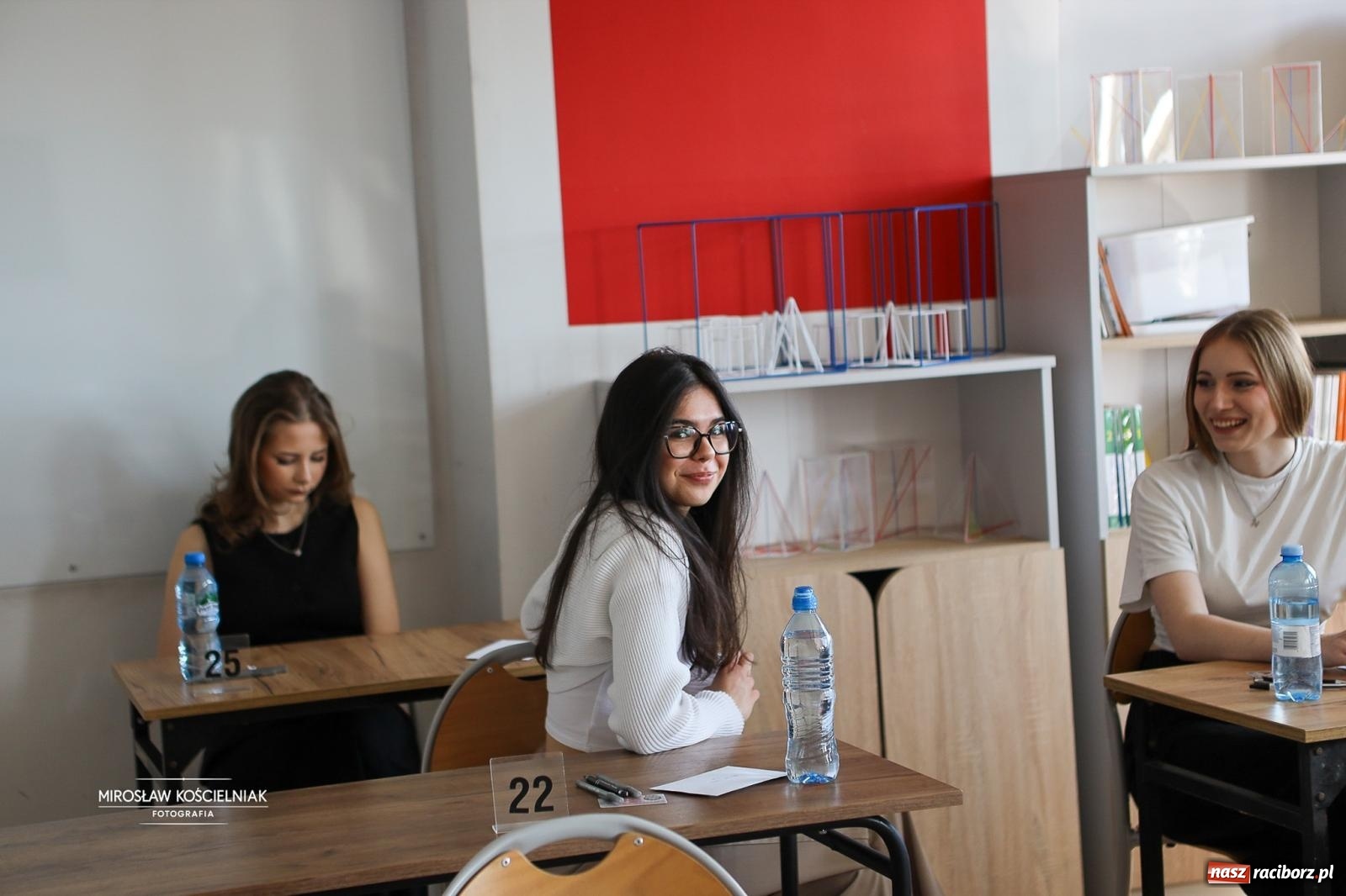 Zdjęcie w galerii na portalu naszraciborz.pl: Od studniówki do matury. Uczniowie ZSO nr 1 w Raciborzu rozpoczynają najważniejszy wiadomości z regionu
