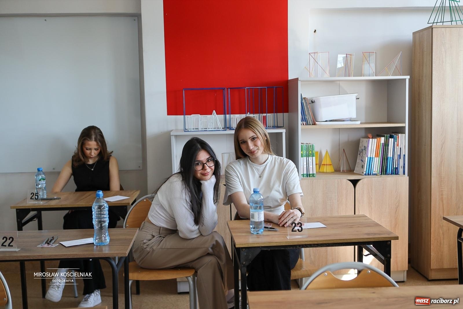Zdjęcie w galerii na portalu naszraciborz.pl: Od studniówki do matury. Uczniowie ZSO nr 1 w Raciborzu rozpoczynają najważniejszy wiadomości z regionu