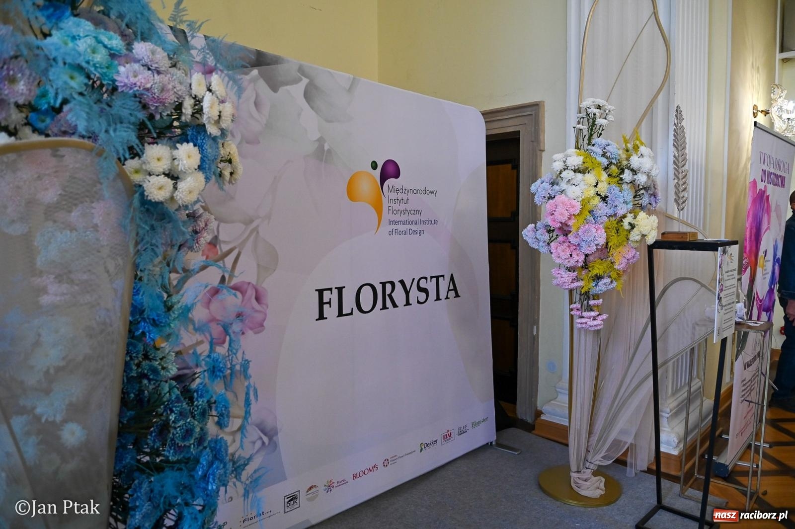 Zdjęcie w galerii na portalu naszraciborz.pl: TAURON Festiwal Kwiatów i Sztuki w Zamku Książ – Odyseja czasu wiadomości z regionu