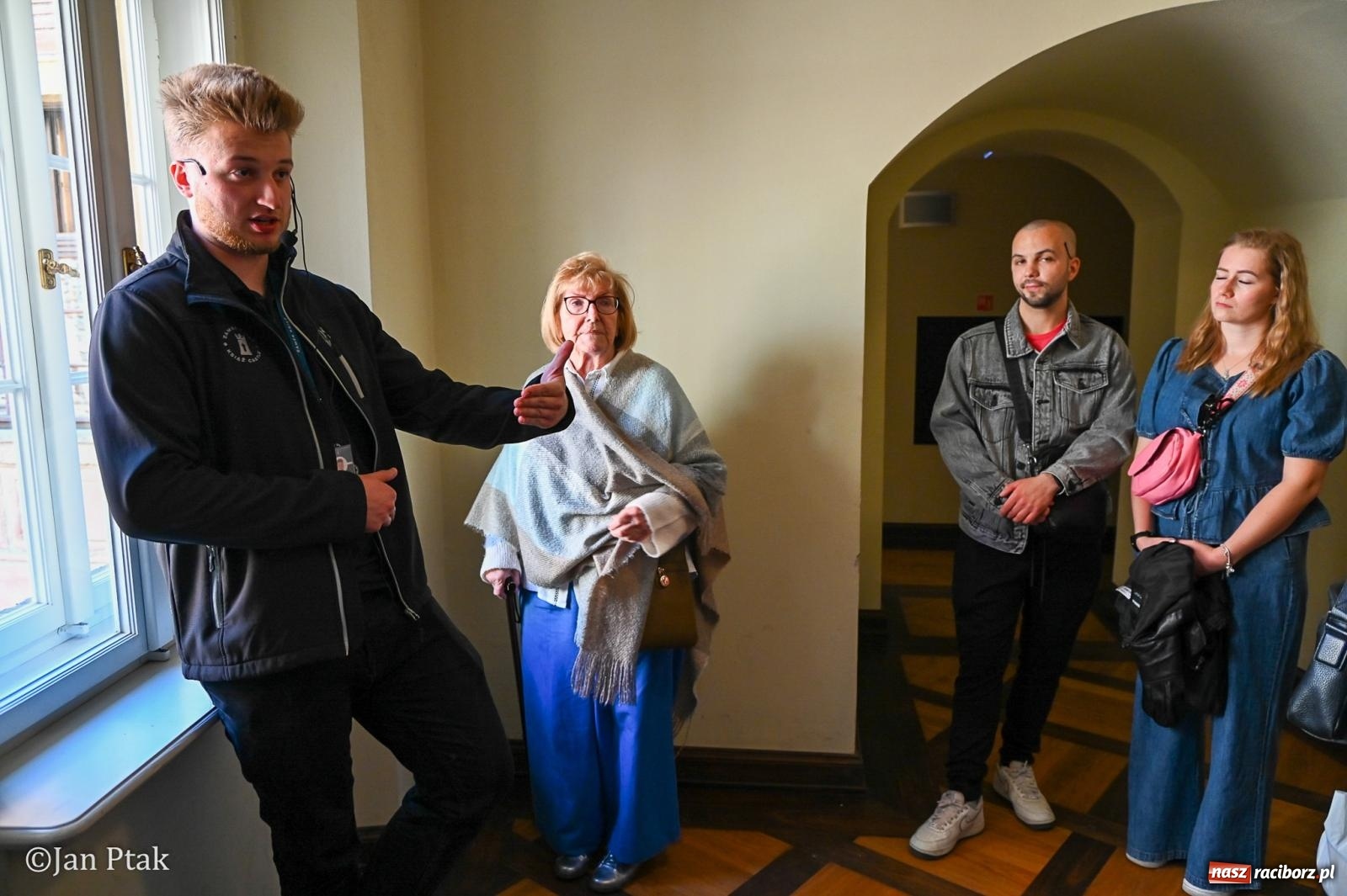 Zdjęcie w galerii na portalu naszraciborz.pl: TAURON Festiwal Kwiatów i Sztuki w Zamku Książ – Odyseja czasu wiadomości z regionu