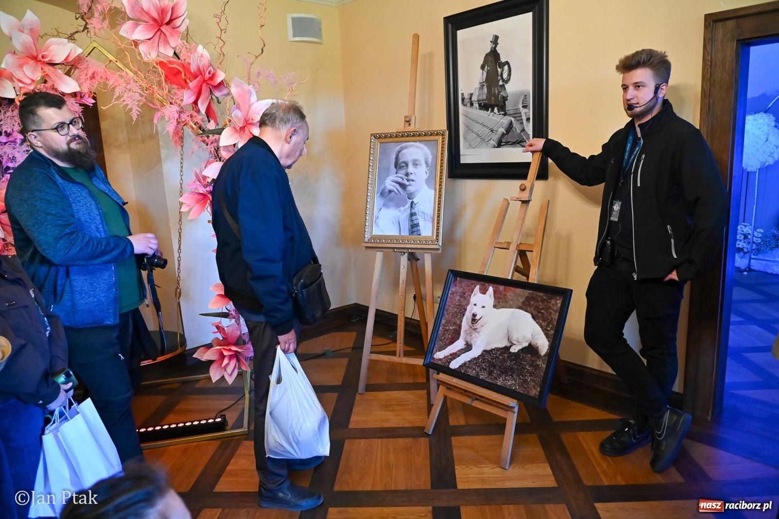 Zdjęcie w galerii na portalu naszraciborz.pl: TAURON Festiwal Kwiatów i Sztuki w Zamku Książ – Odyseja czasu wiadomości z regionu