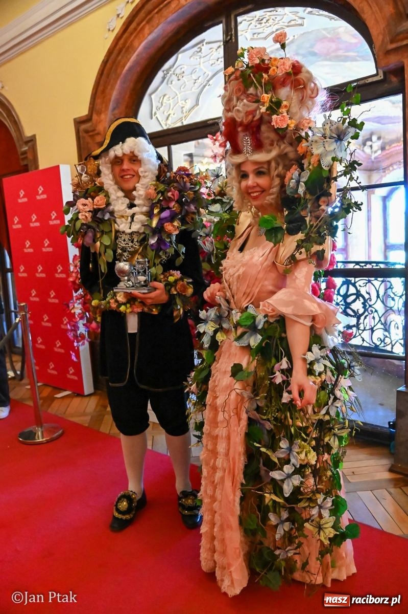 Zdjęcie w galerii na portalu naszraciborz.pl: TAURON Festiwal Kwiatów i Sztuki w Zamku Książ – Odyseja czasu wiadomości z regionu