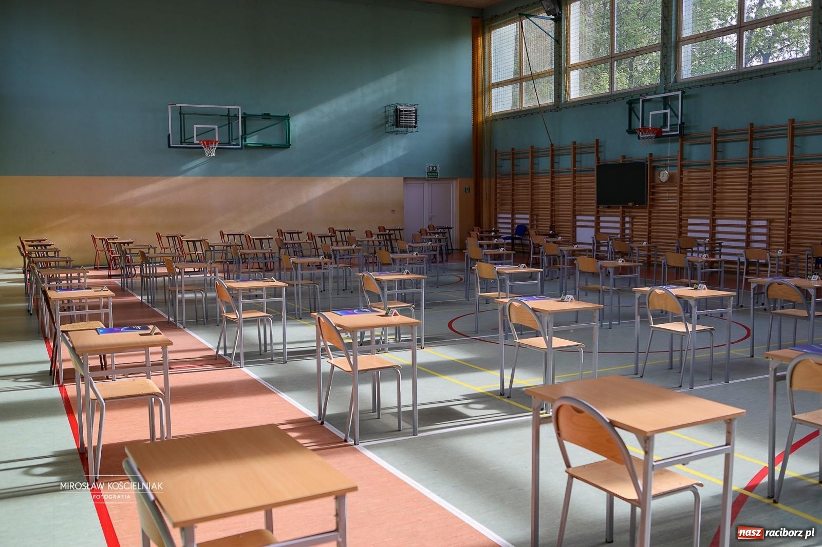 Zdjęcie w galerii na portalu naszraciborz.pl: Drugi dzień matur. Uczniowie Mechanika mierzą się z matematyką wiadomości z regionu