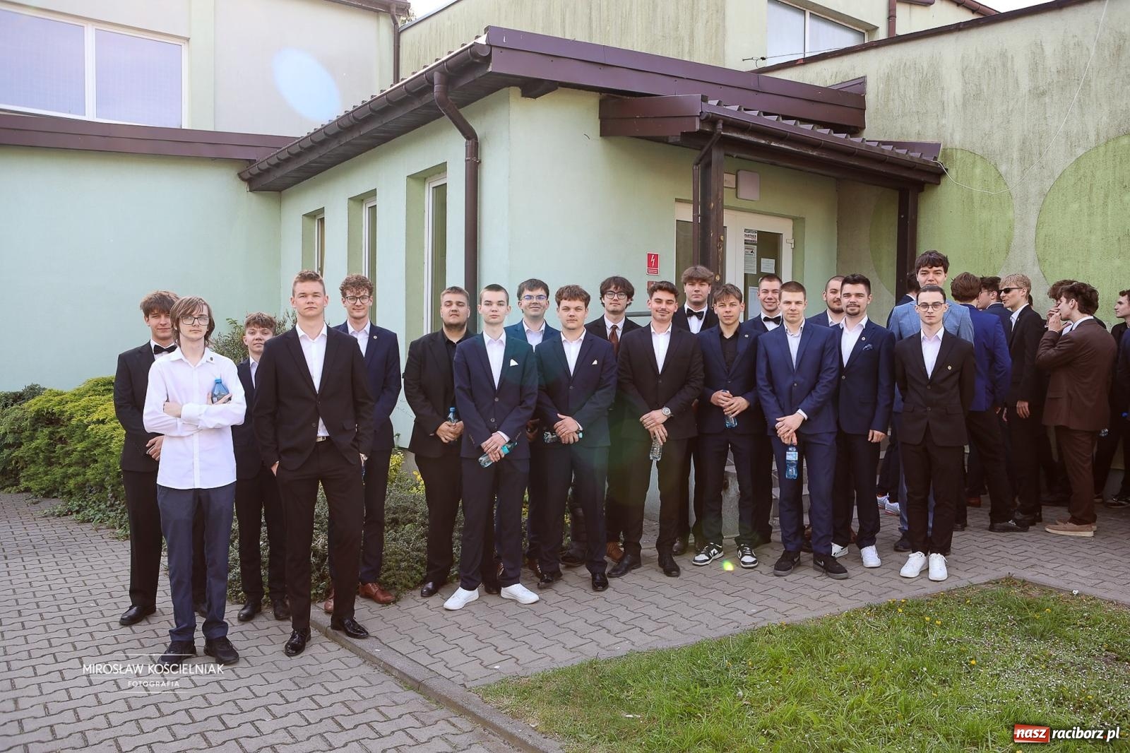 Zdjęcie w galerii na portalu naszraciborz.pl: Drugi dzień matur. Uczniowie Mechanika mierzą się z matematyką wiadomości z regionu