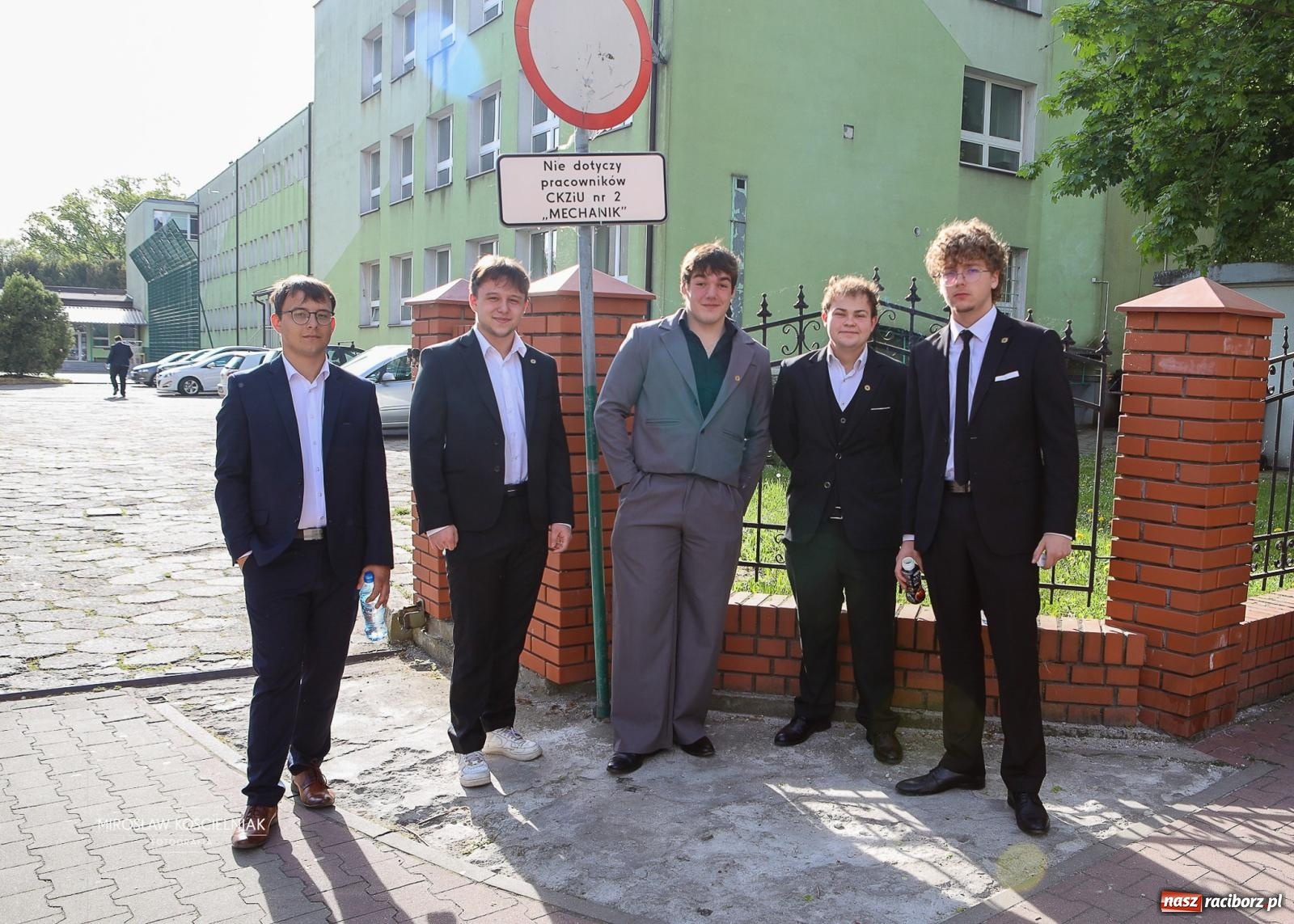 Zdjęcie w galerii na portalu naszraciborz.pl: Drugi dzień matur. Uczniowie Mechanika mierzą się z matematyką wiadomości z regionu