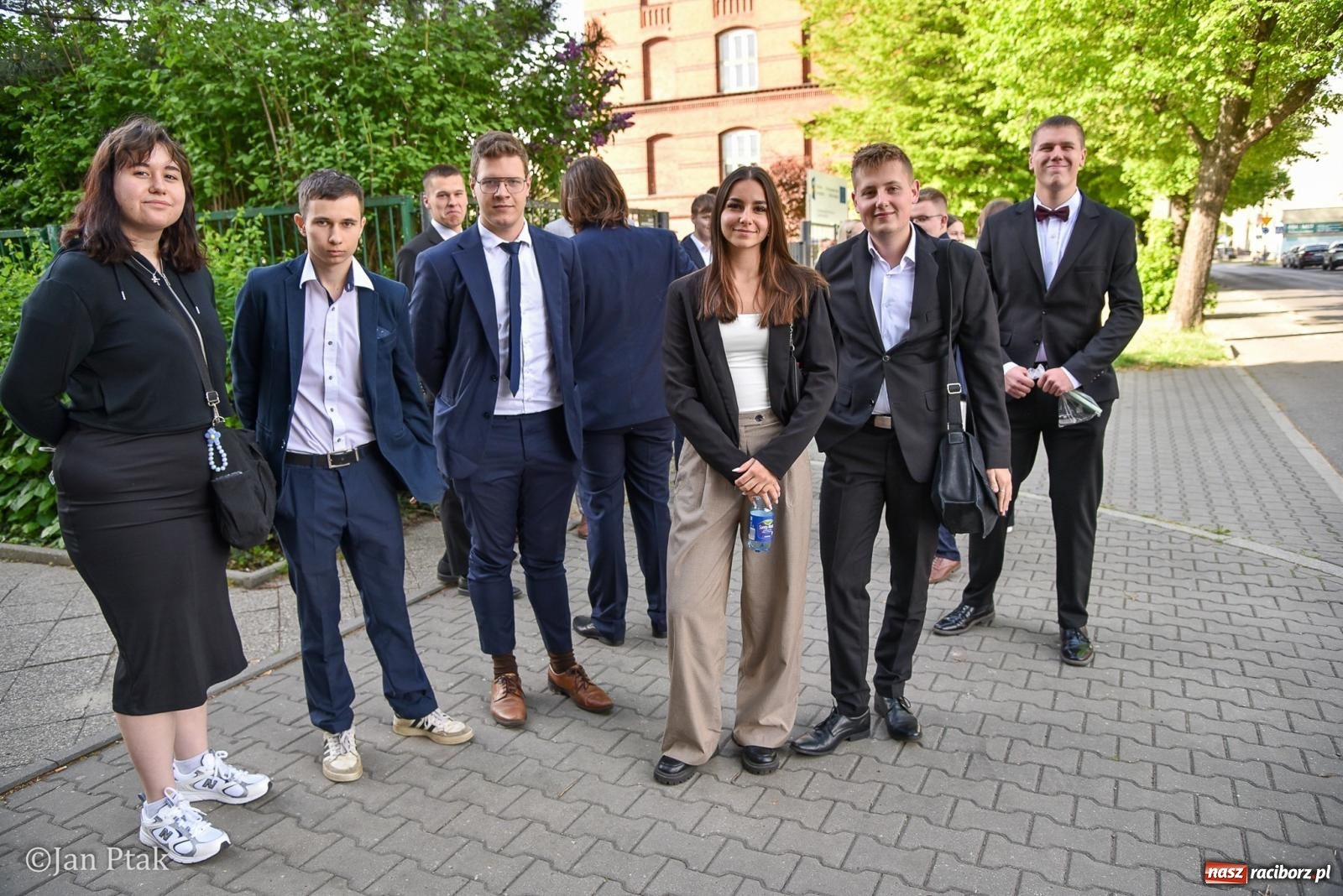 Zdjęcie w galerii na portalu naszraciborz.pl: Dziś czas na królową nauk. Uczniowie CKZiU nr 1 piszą maturę z matematyki wiadomości z regionu