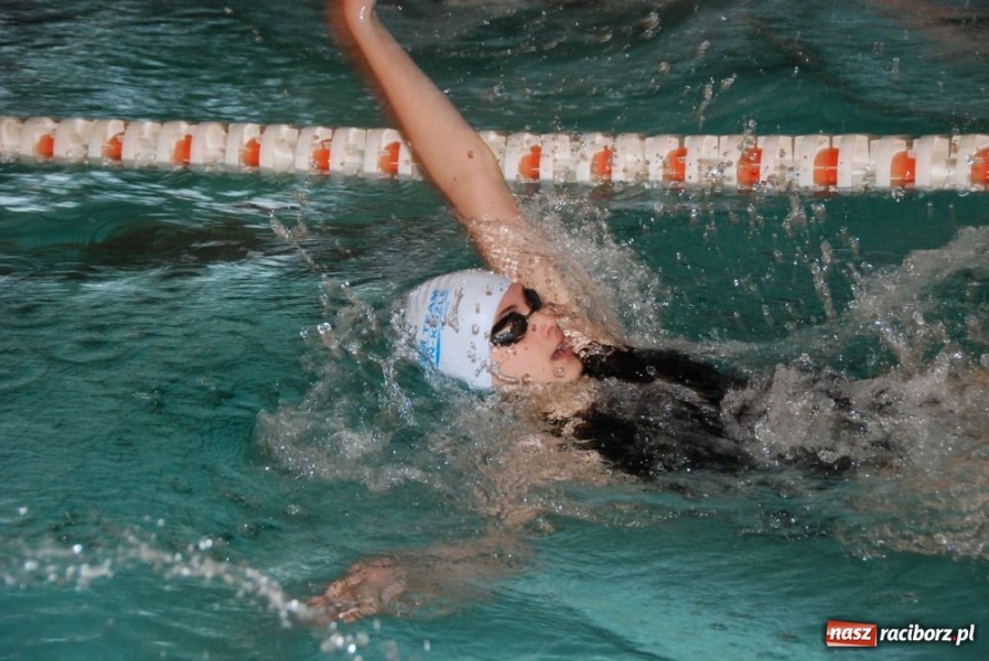Zdjęcie w galerii na portalu naszraciborz.pl: Pływanie: Mistrzostwa Polski Szkół wiadomości z regionu