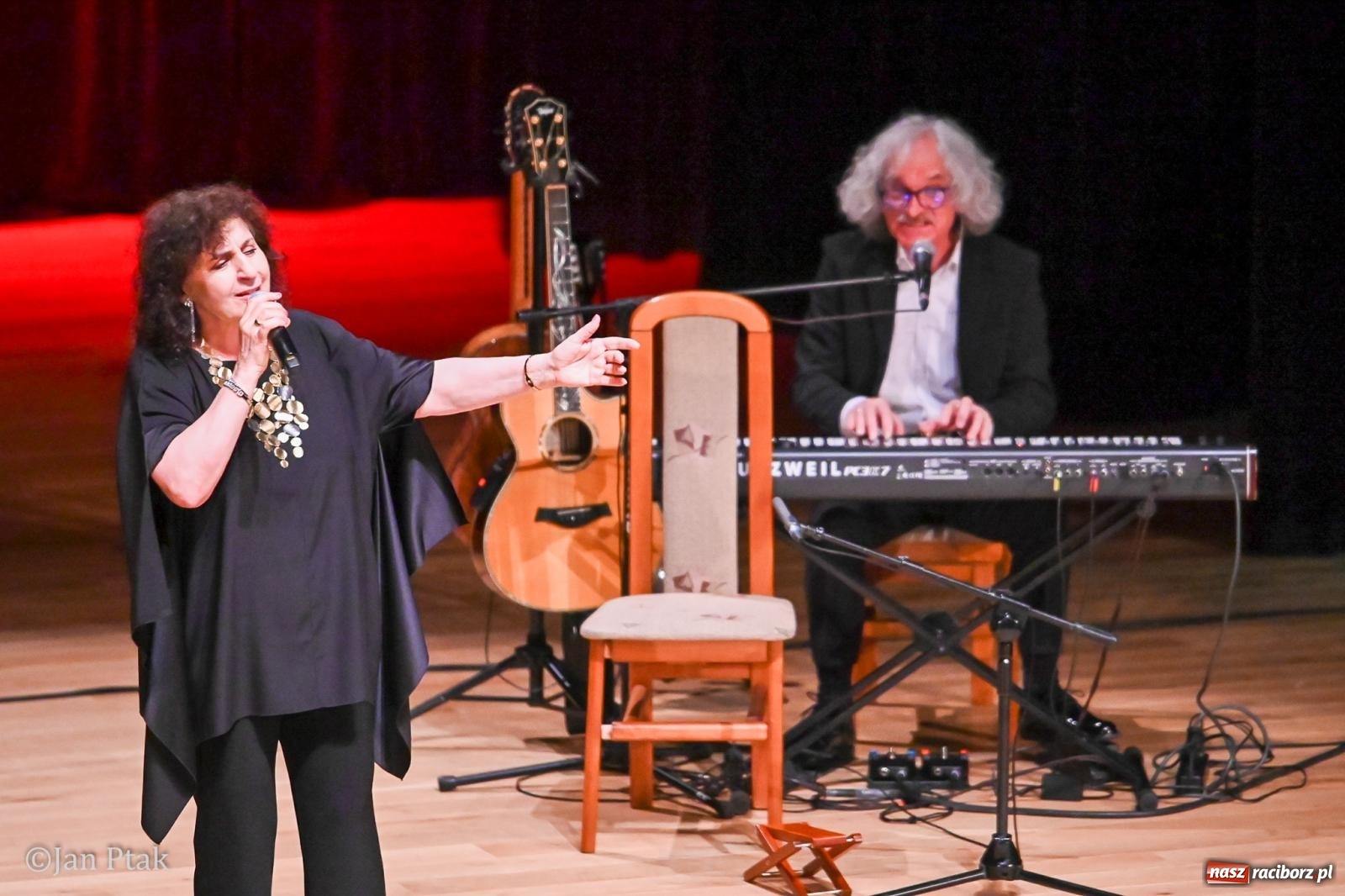 Zdjęcie w galerii na portalu naszraciborz.pl: Eleni świętuje 50-lecie kariery. Jubileuszowy koncert pełen przebojów i wspomnień w Raciborzu wiadomości z regionu