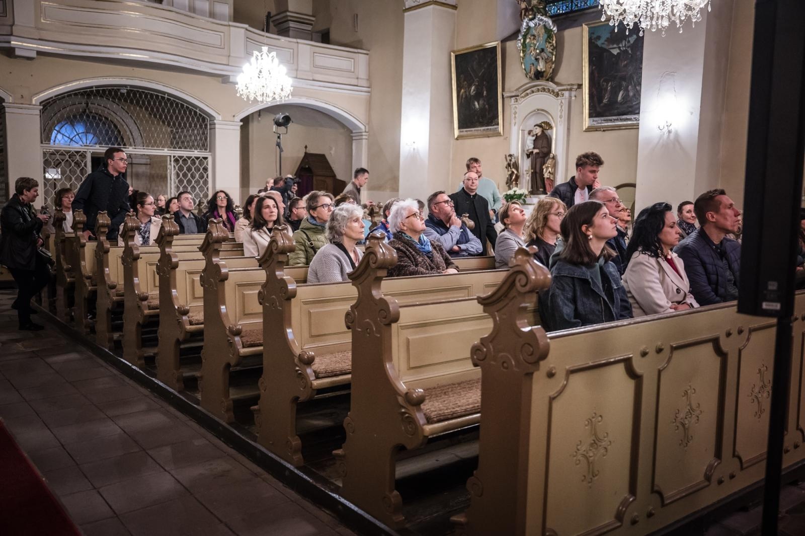 Zdjęcie w galerii na portalu naszraciborz.pl: Historia, muzyka i średniowieczna przestrzeń Raciborza. Za nami wyjątkowe spotkanie w zamku i kościele św. Jakuba wiadomości z regionu