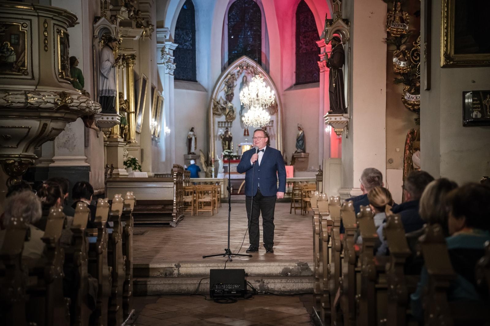 Zdjęcie w galerii na portalu naszraciborz.pl: Historia, muzyka i średniowieczna przestrzeń Raciborza. Za nami wyjątkowe spotkanie w zamku i kościele św. Jakuba wiadomości z regionu