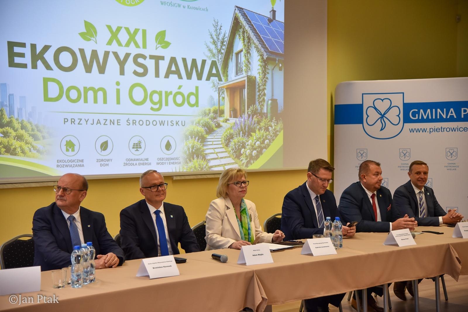 Zdjęcie w galerii na portalu naszraciborz.pl: Zielona strona mocy. Ruszyła 21. pietrowicka Eko-Wystawa [FOTO i WIDEO] wiadomości z regionu