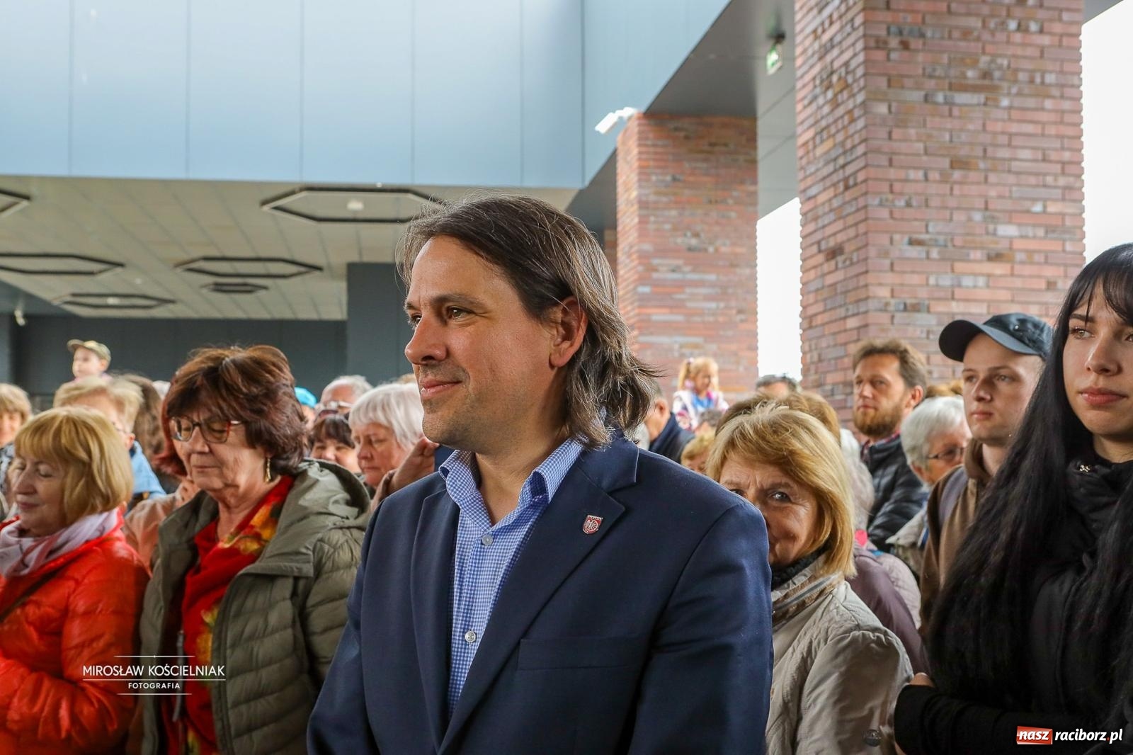 Zdjęcie w galerii na portalu naszraciborz.pl: Opolski Ekspres Dęty znów dotarł do Raciborza. Dworzec wypełniła muzyka i tłumy gości wiadomości z regionu