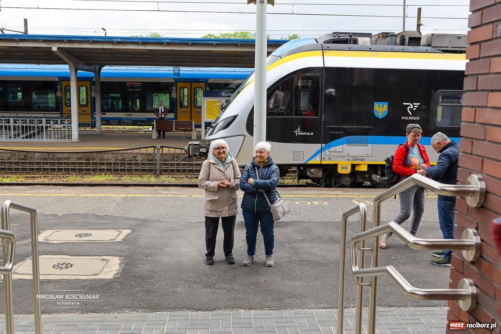 Zdjęcie w galerii na portalu naszraciborz.pl: Opolski Ekspres Dęty znów dotarł do Raciborza. Dworzec wypełniła muzyka i tłumy gości wiadomości z regionu